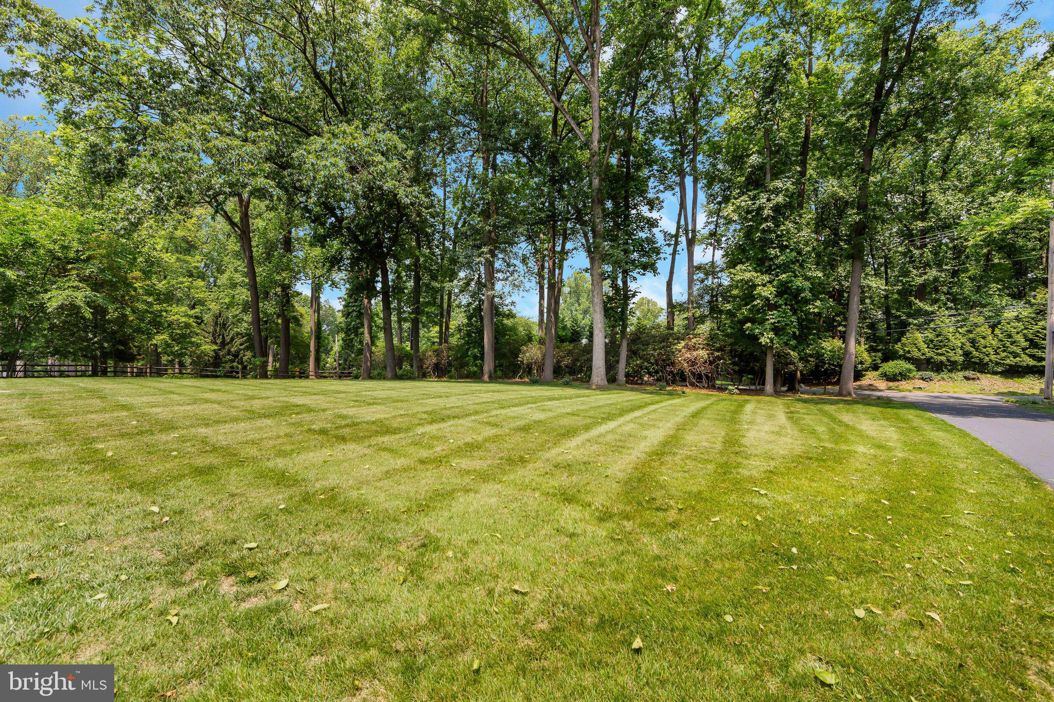 RADNOR HUNT - Residential