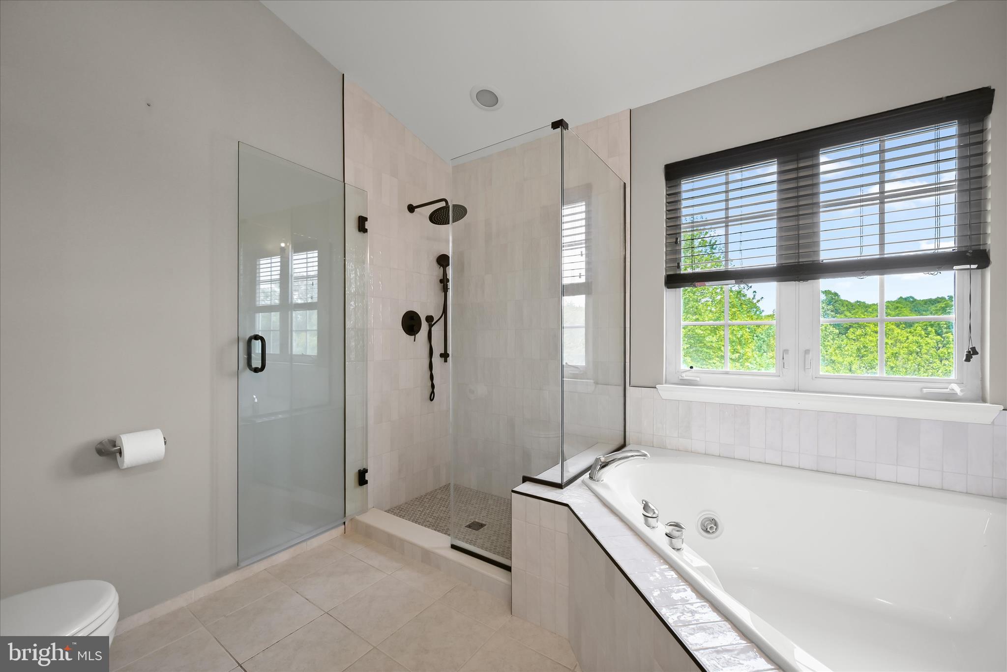 JENNA ESTATES - Residential