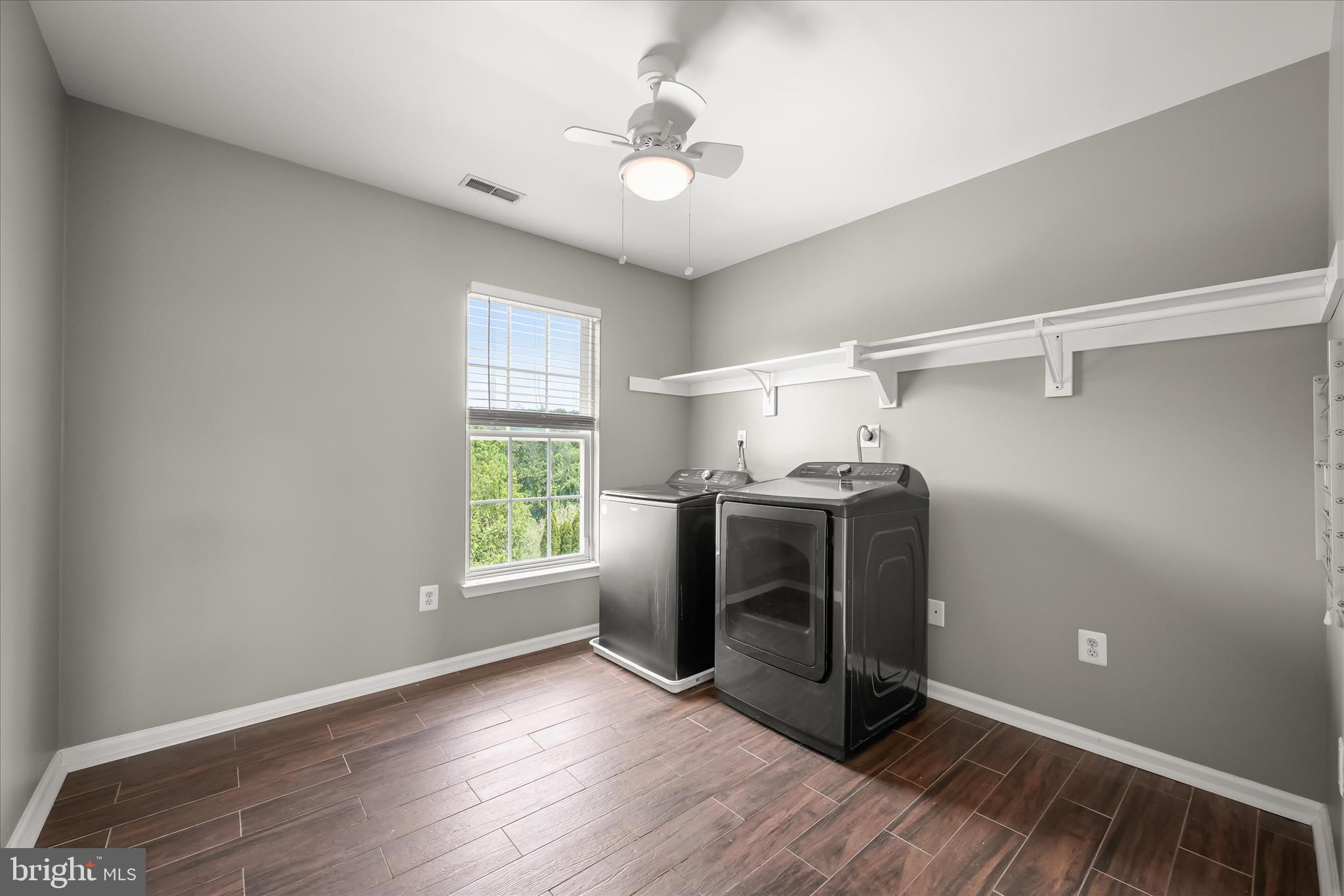 JENNA ESTATES - Residential