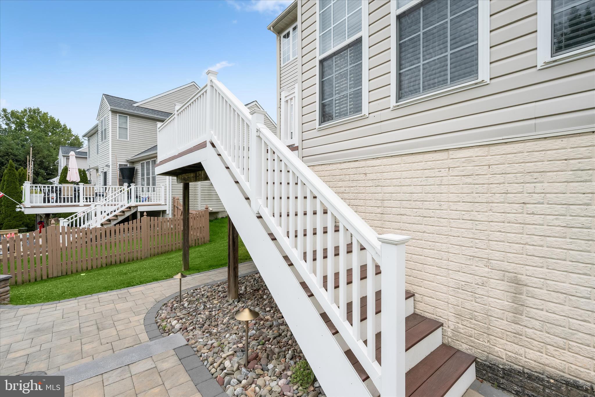 JENNA ESTATES - Residential
