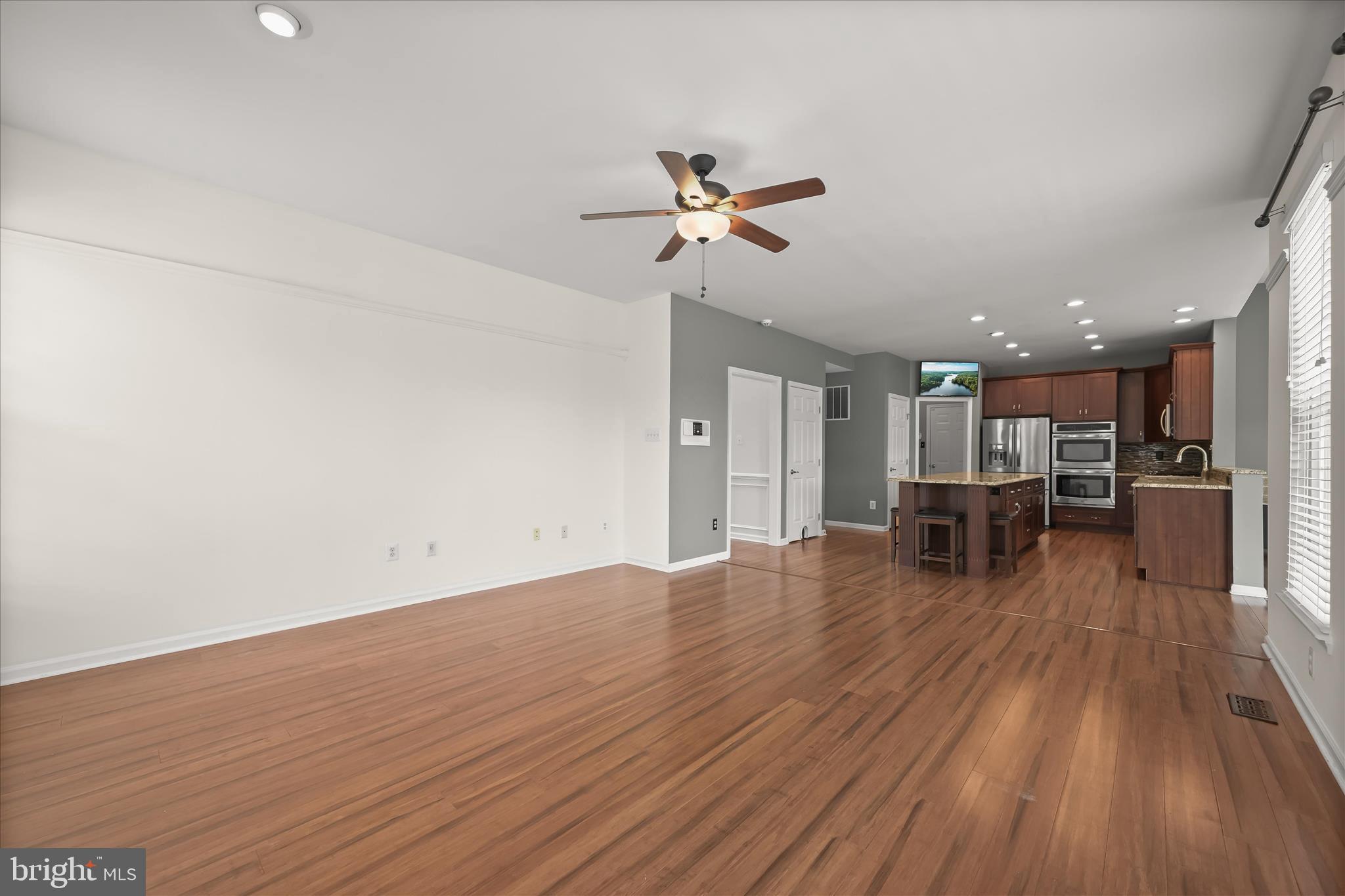 JENNA ESTATES - Residential