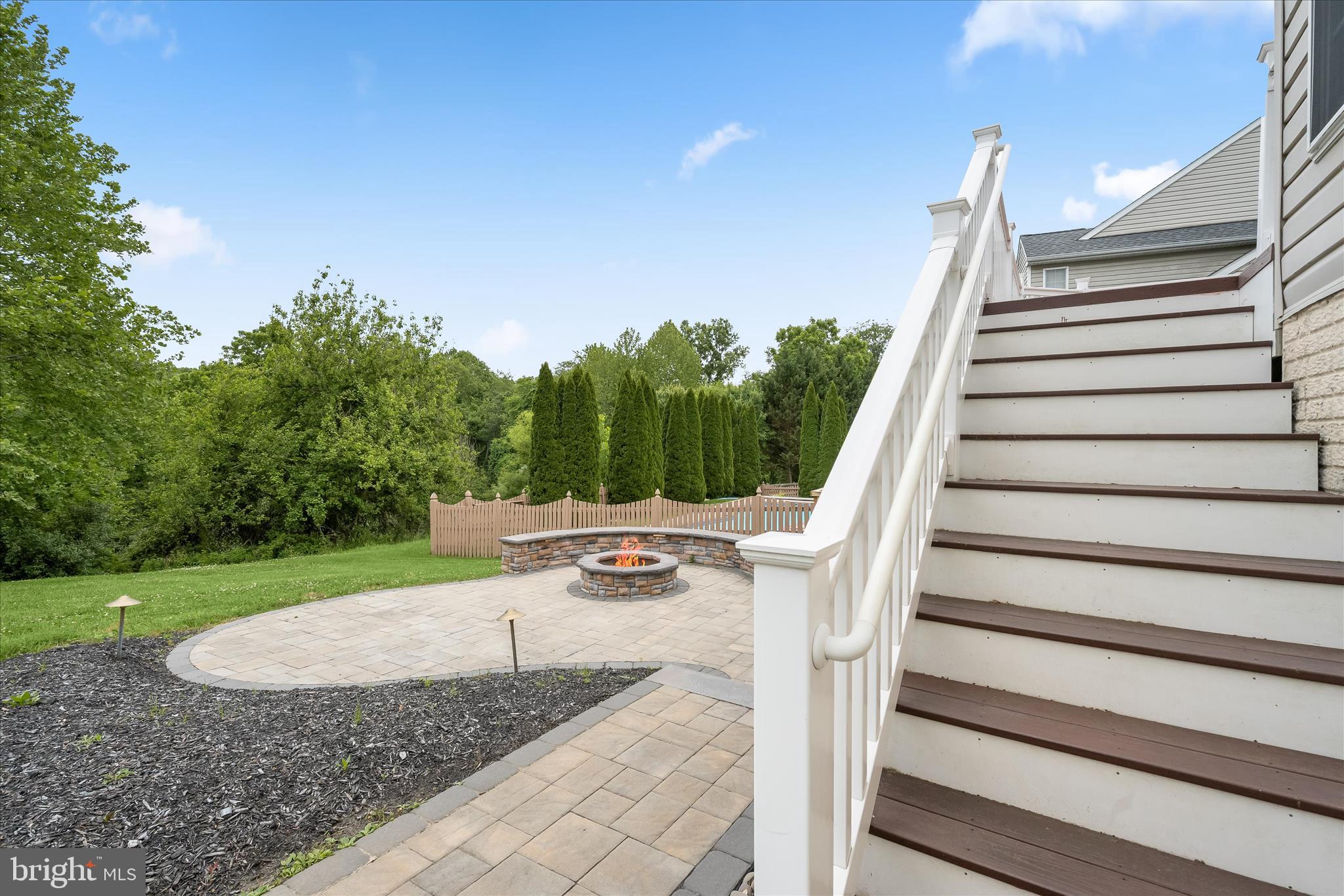 JENNA ESTATES - Residential
