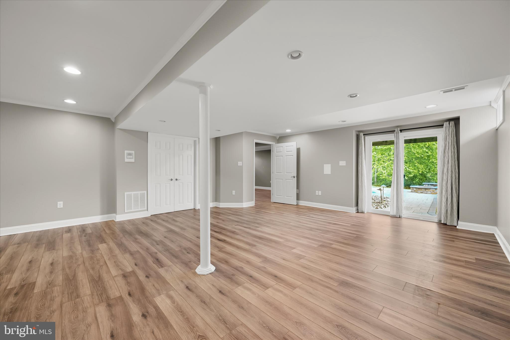 JENNA ESTATES - Residential