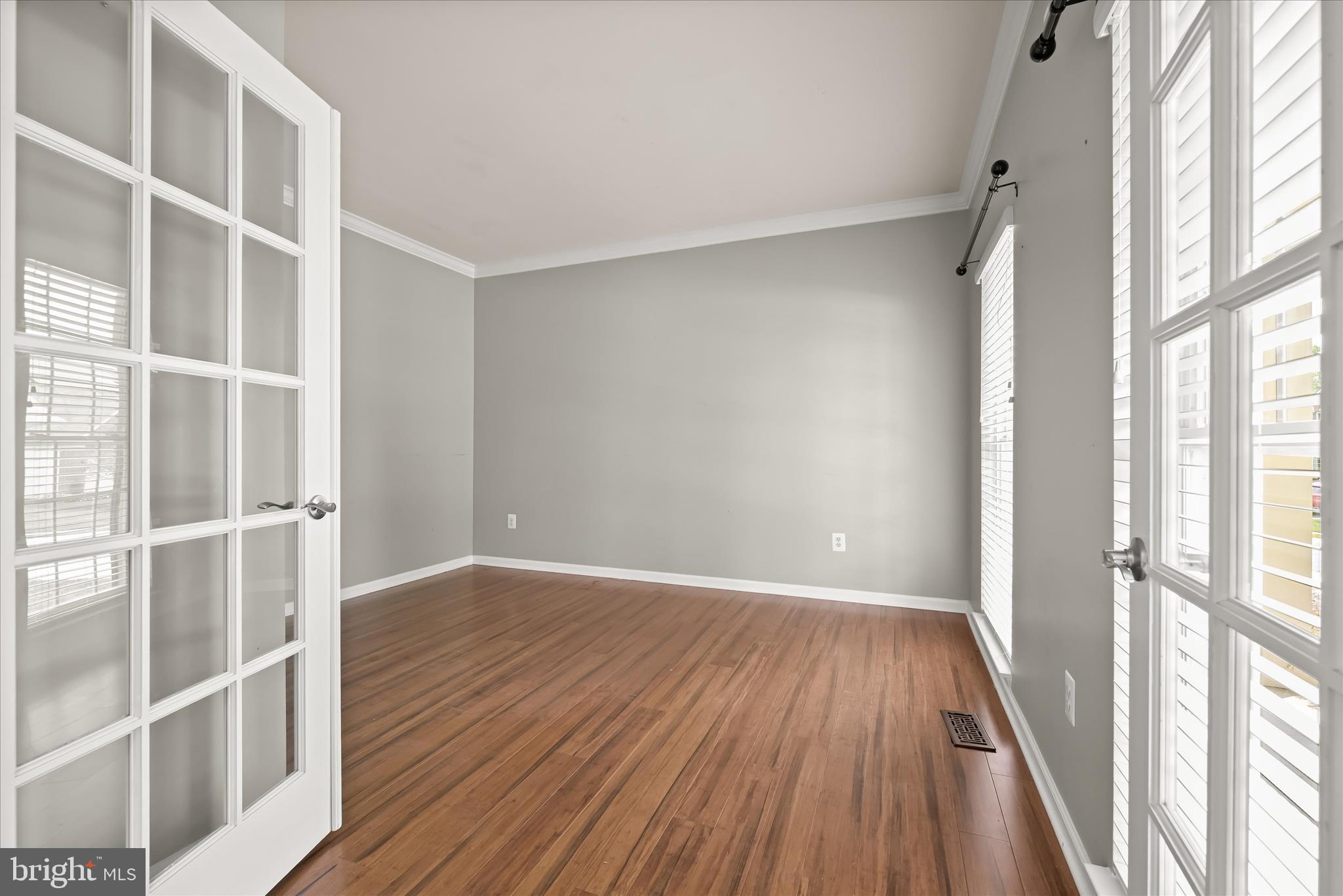 JENNA ESTATES - Residential