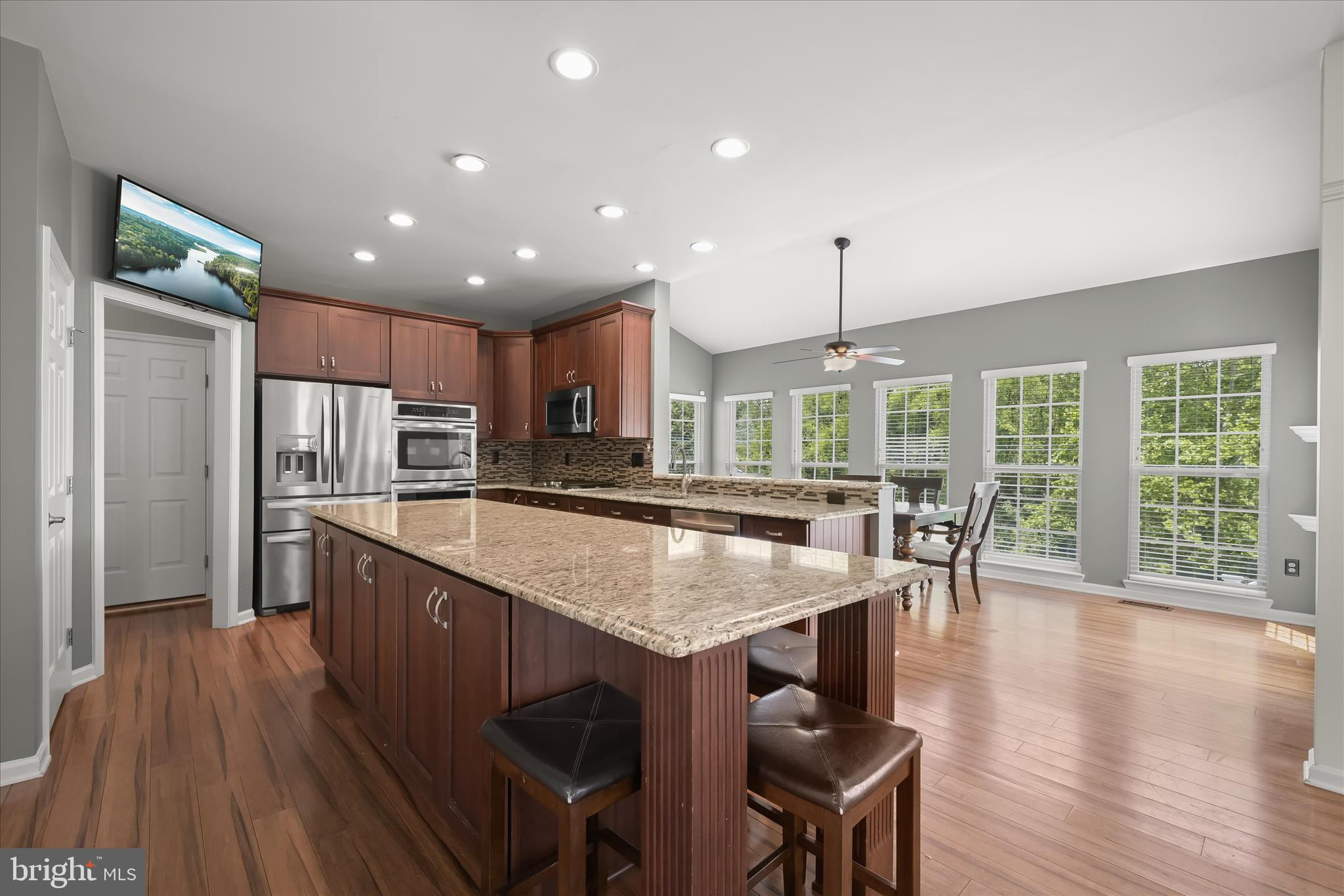 JENNA ESTATES - Residential