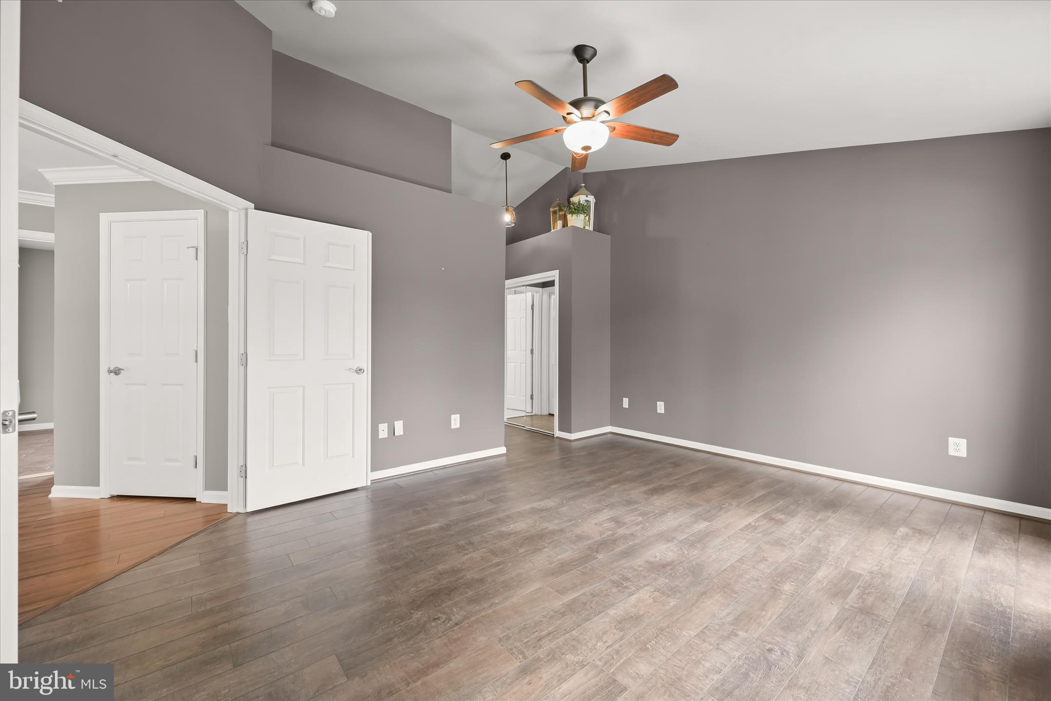 JENNA ESTATES - Residential