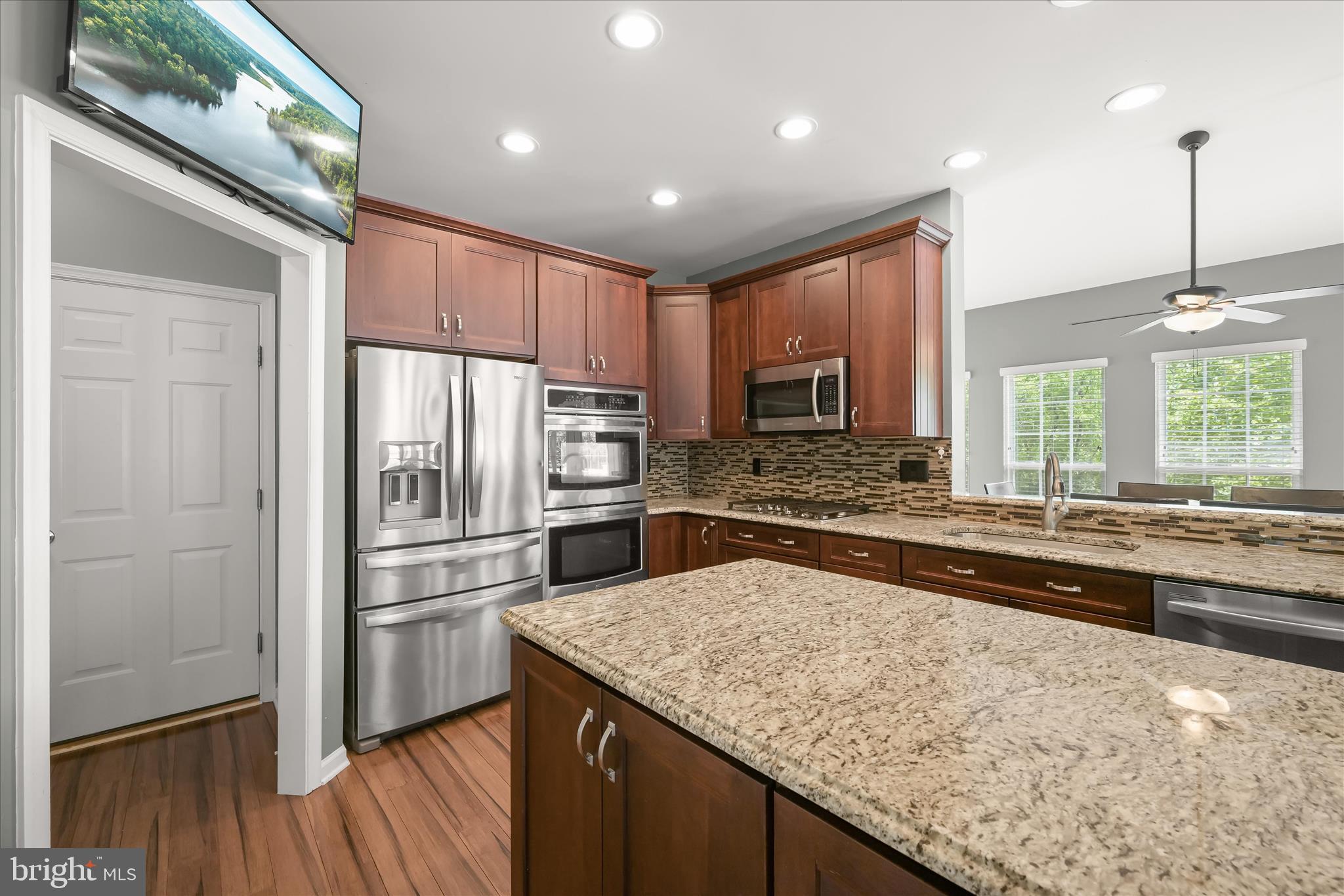 JENNA ESTATES - Residential