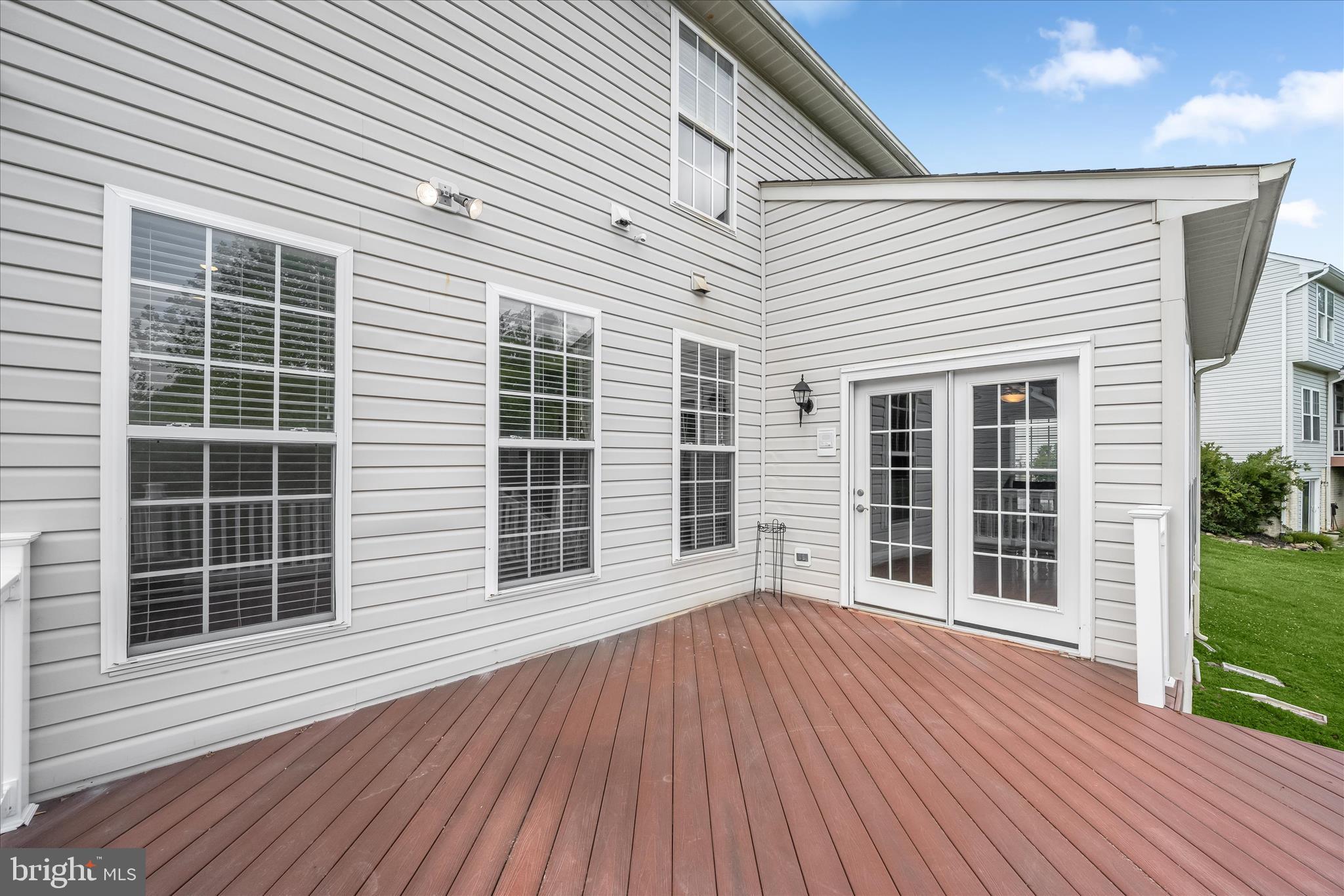 JENNA ESTATES - Residential