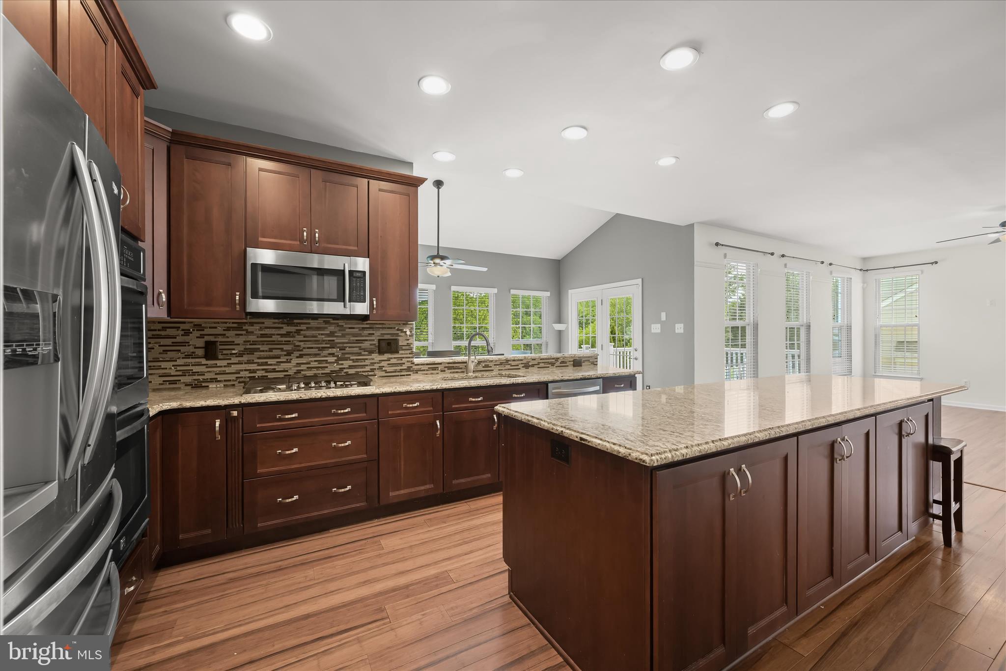 JENNA ESTATES - Residential