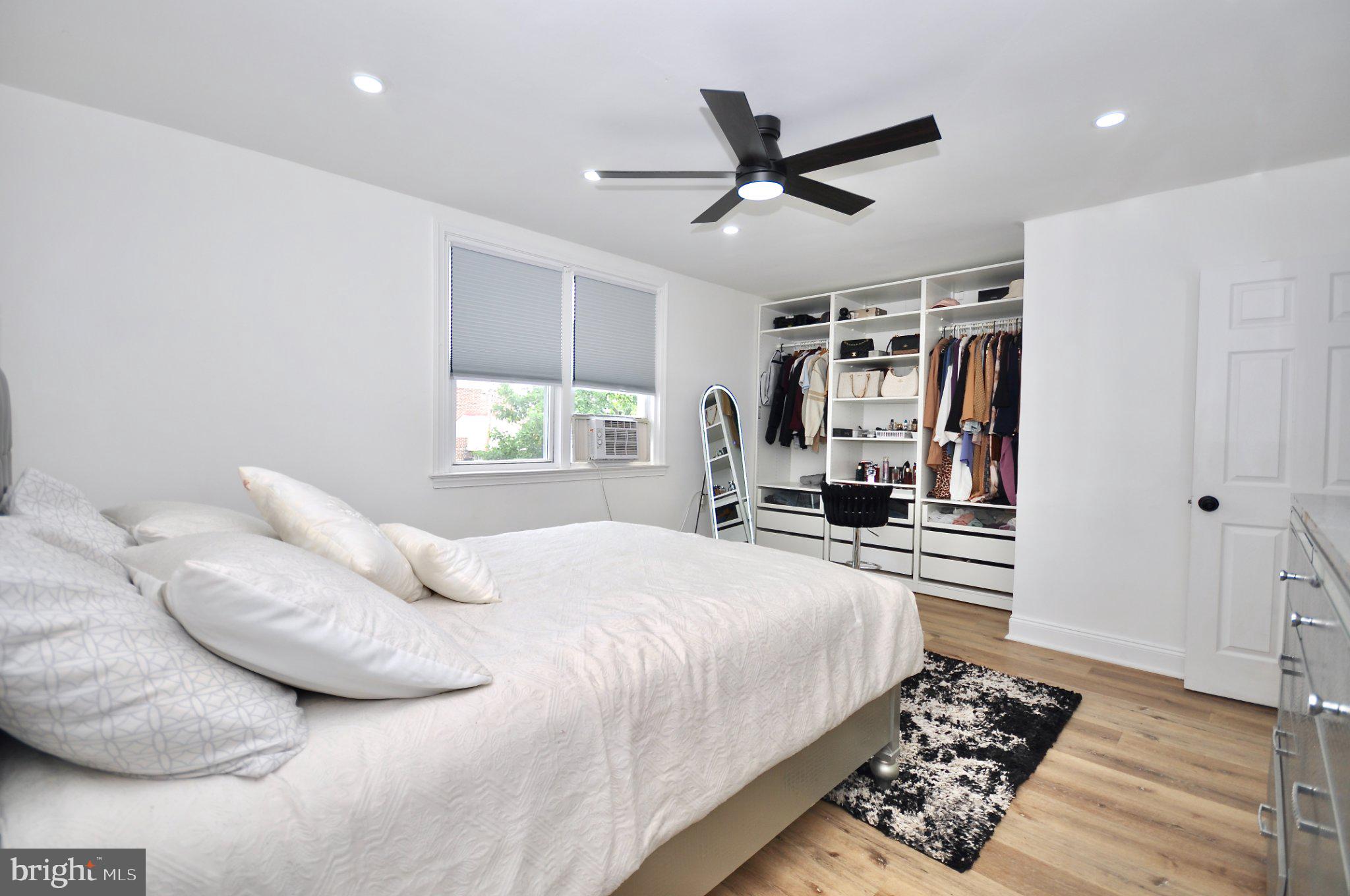 CASTOR GARDENS - Residential