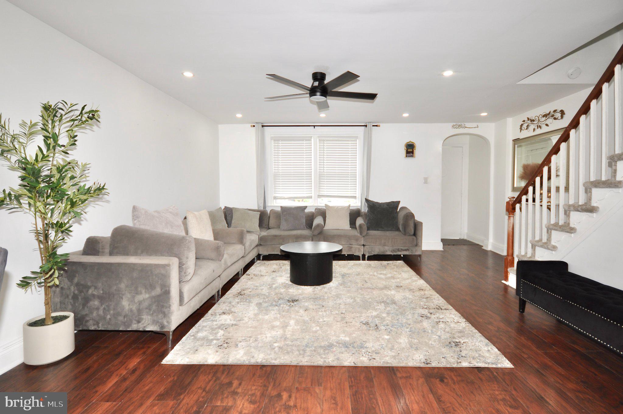 CASTOR GARDENS - Residential