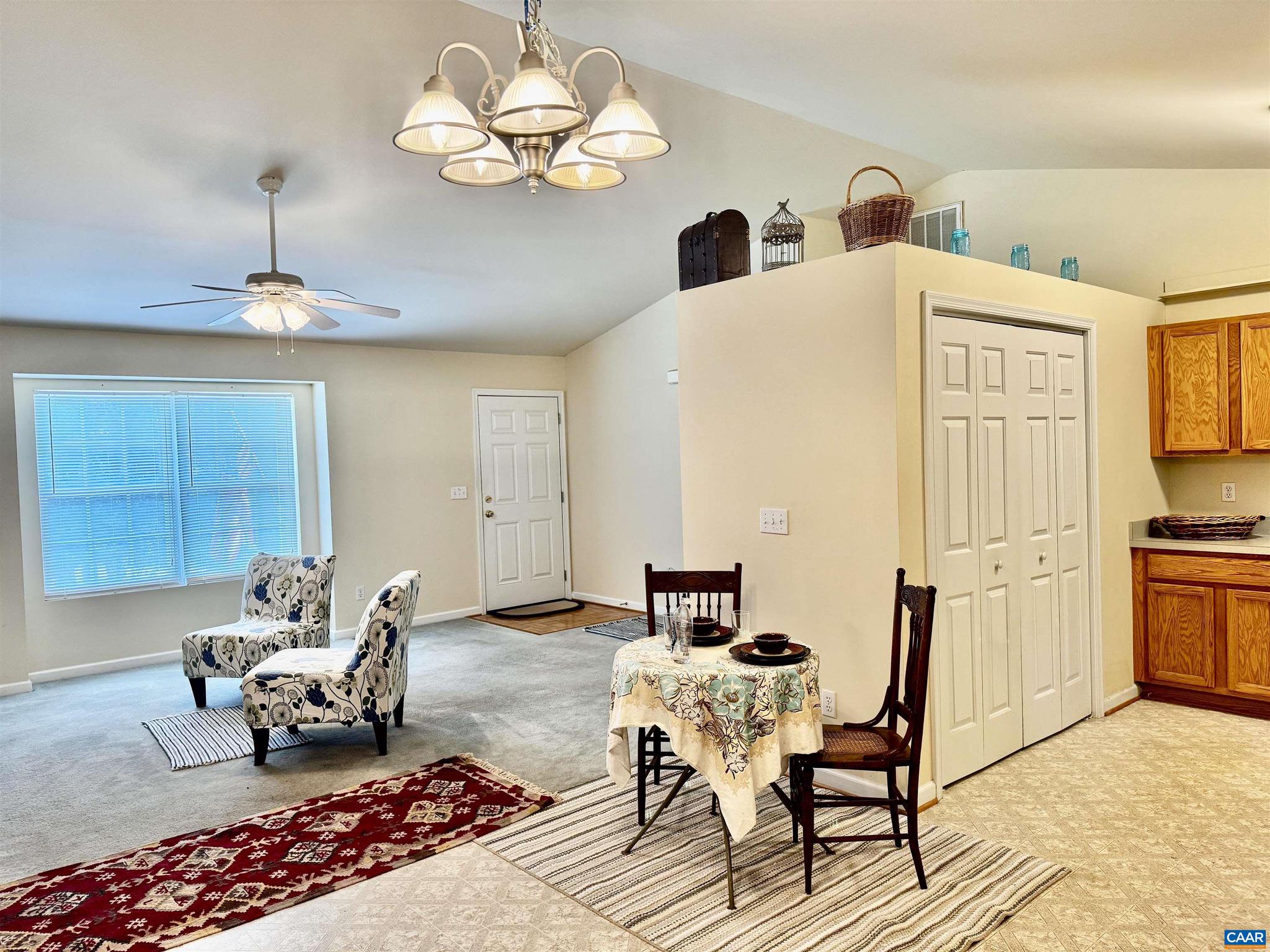 LAKE MONTICELLO - Residential
