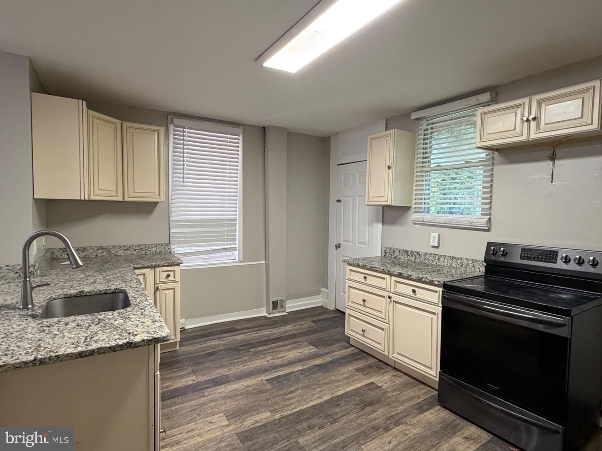 WOODBOURNE HEIGHTS - Residential