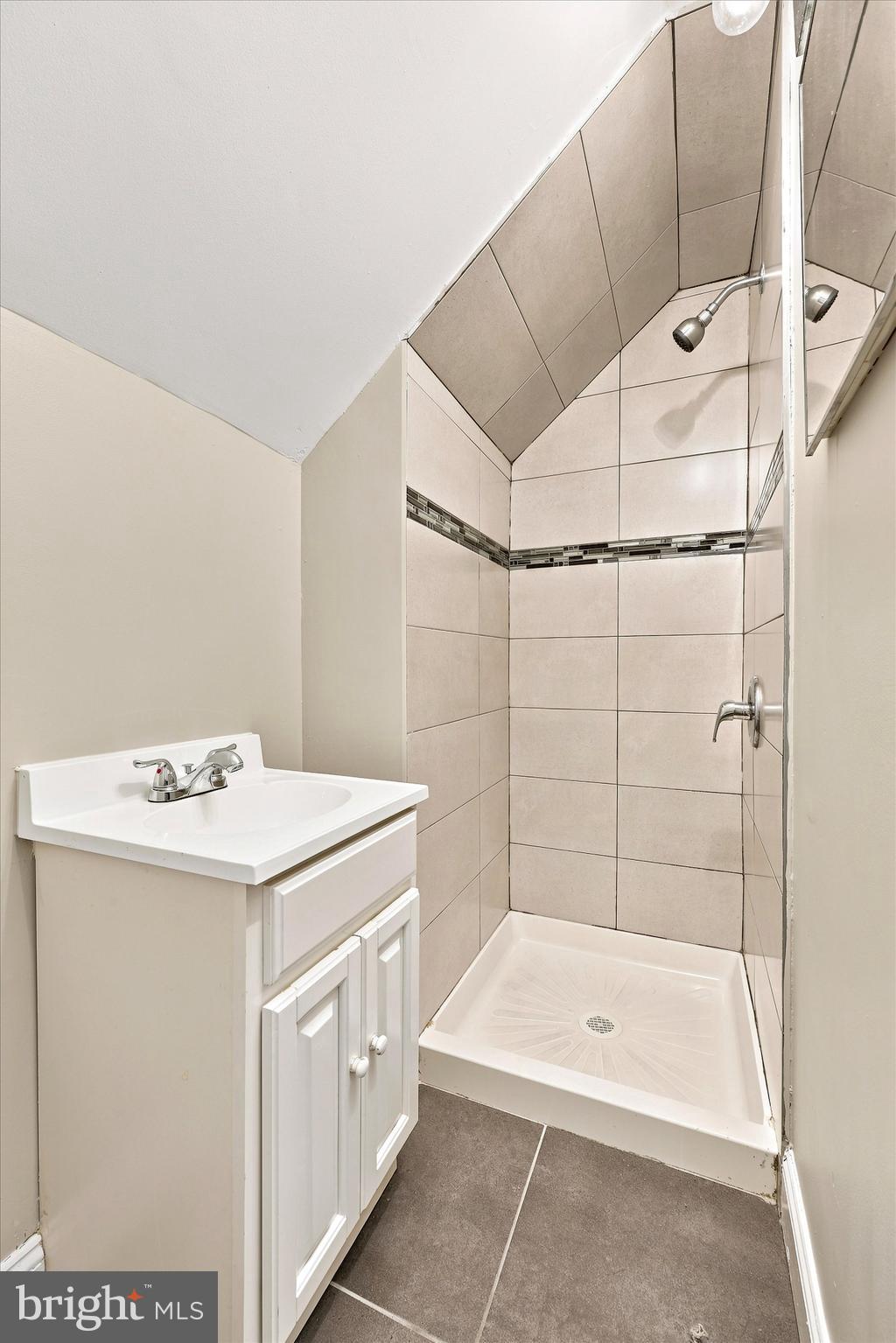 CROYDON ACRES - Residential
