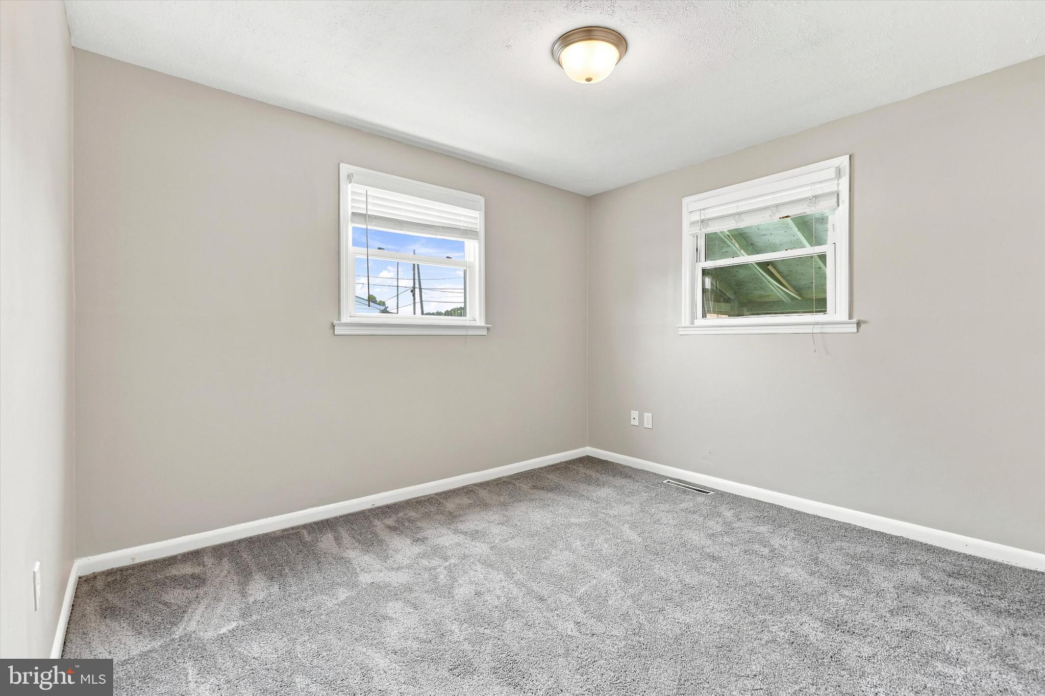 CROYDON ACRES - Residential