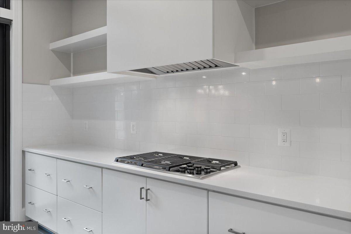 ONE LOUDOUN - Residential