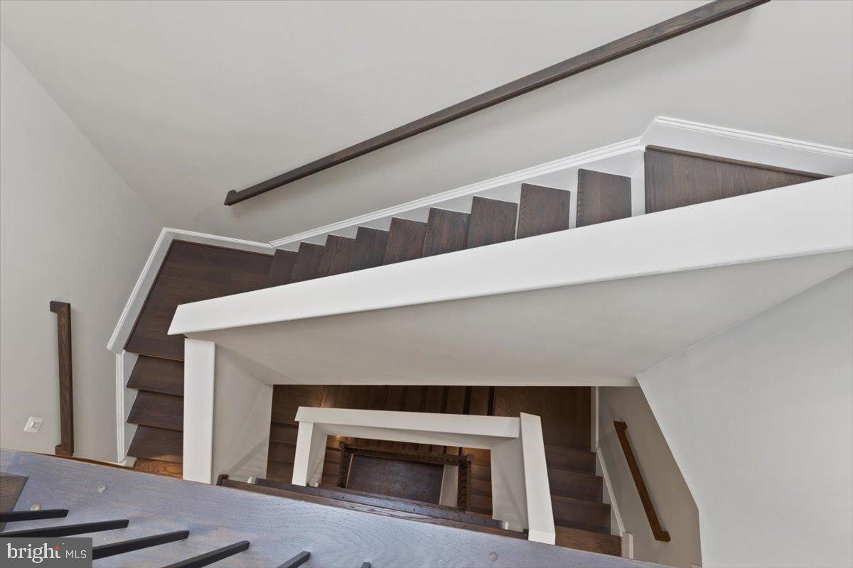 ONE LOUDOUN - Residential