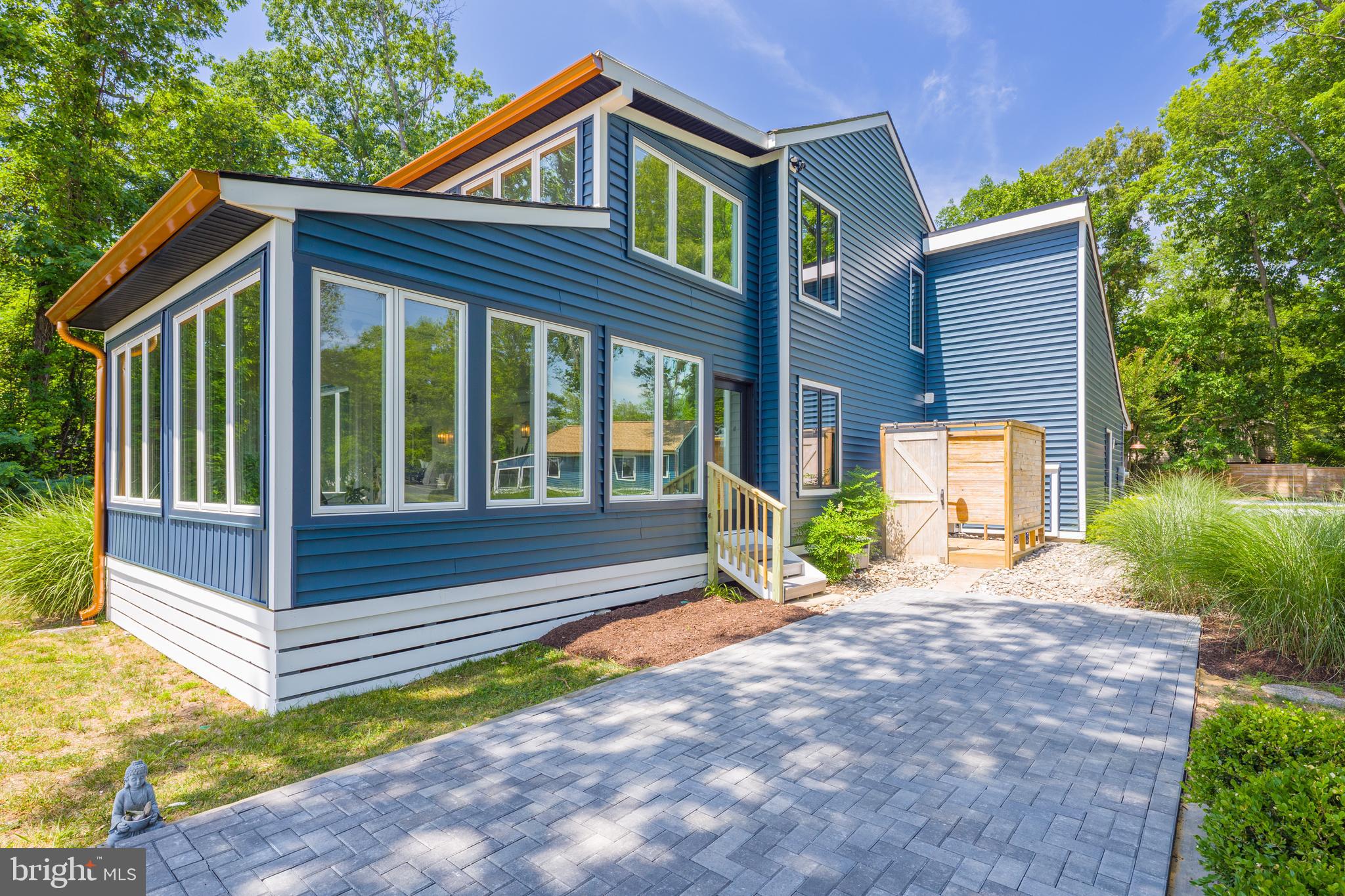 SHORE ACRES - Residential