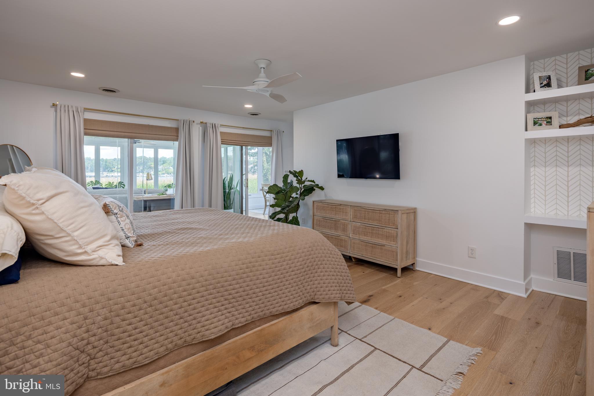 SHORE ACRES - Residential