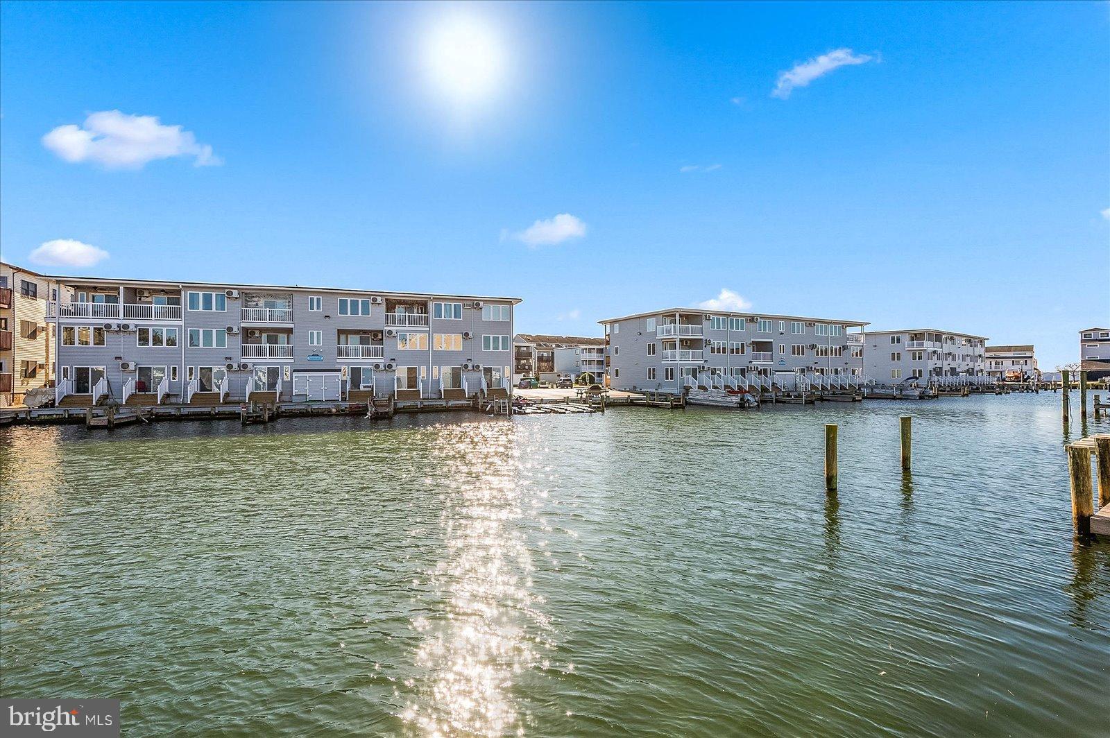 BAYSHORE ESTATES - Residential