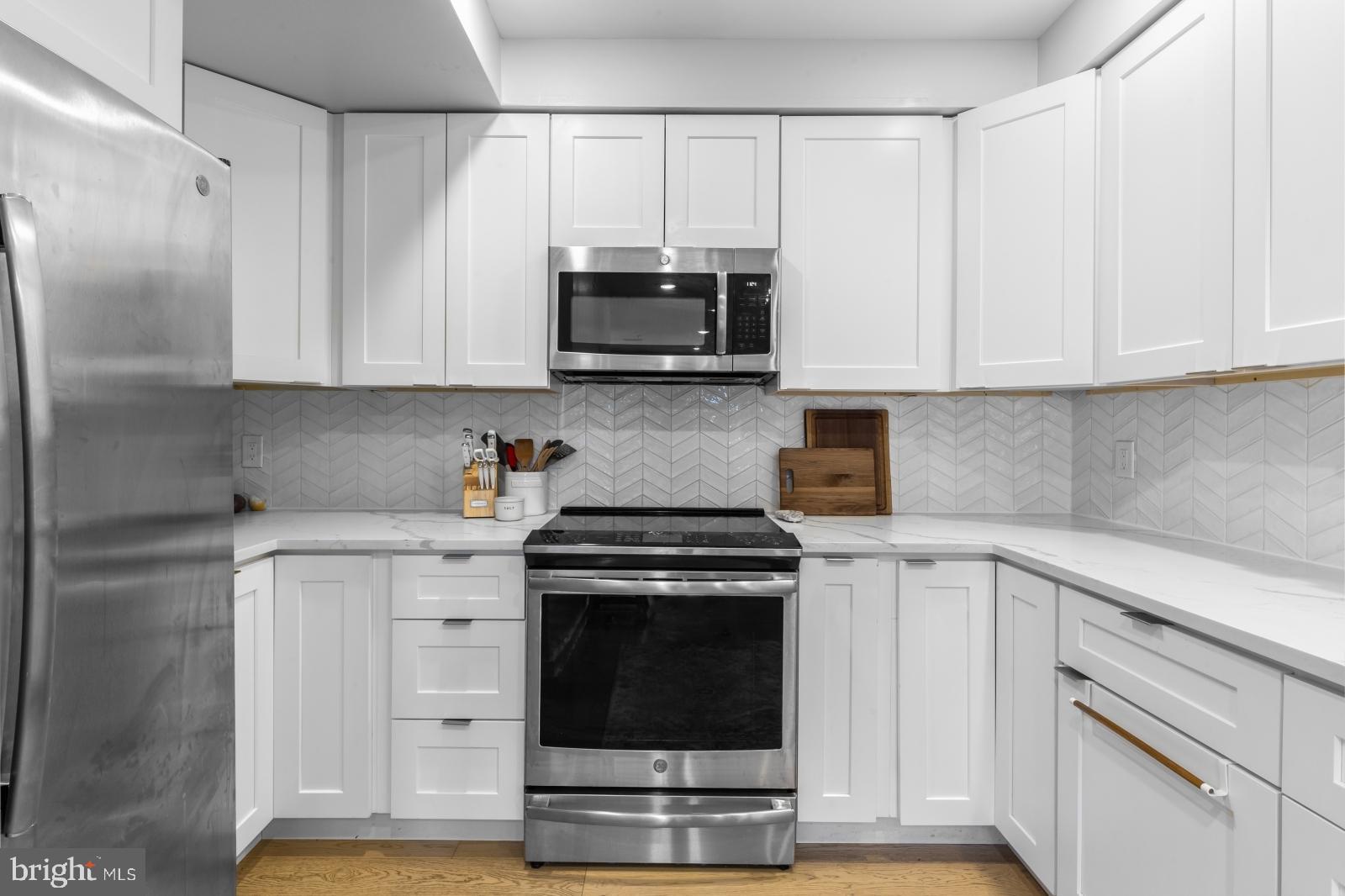 FRANCISVILLE - Residential Lease