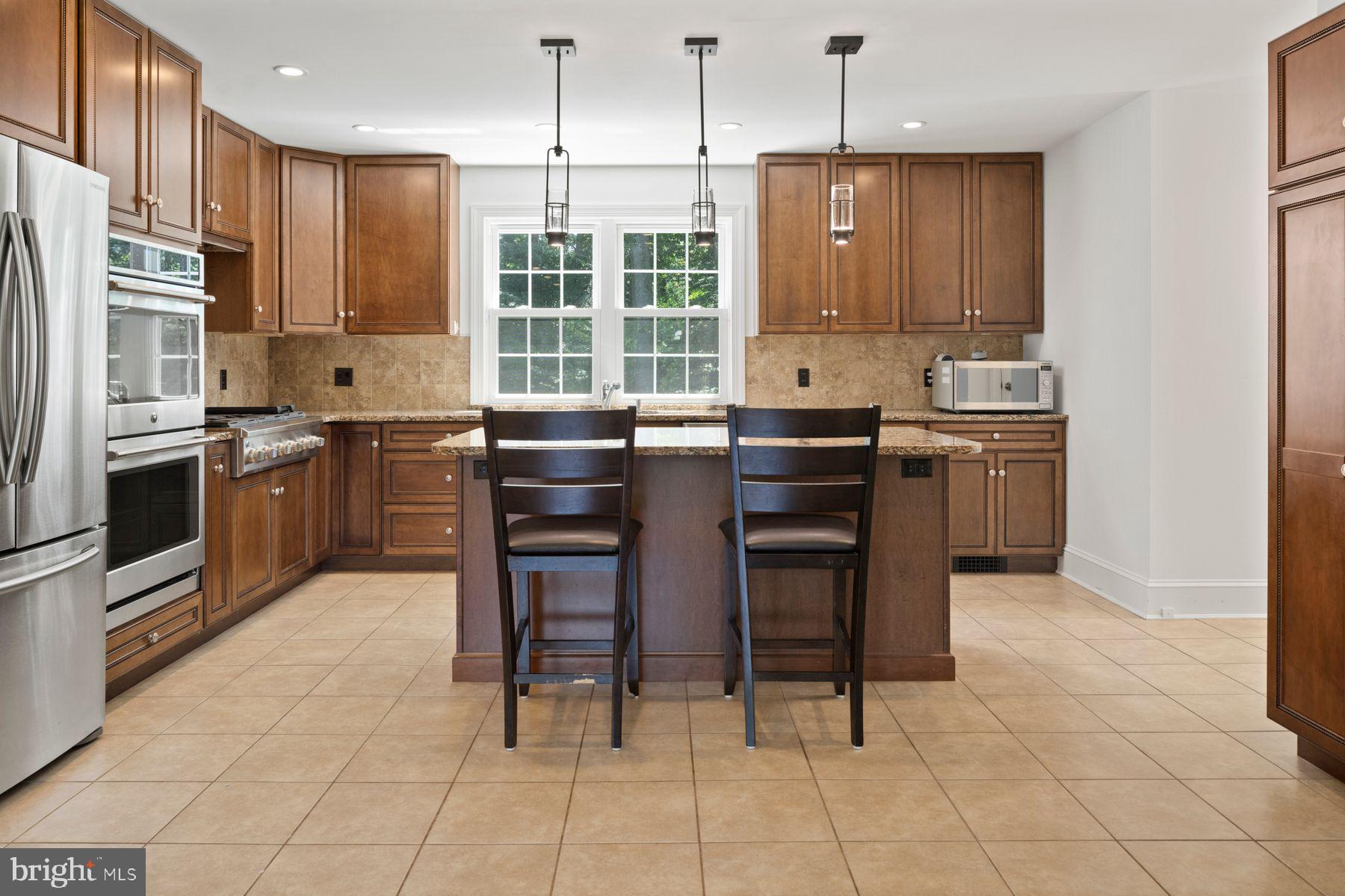 RADNOR HUNT - Residential