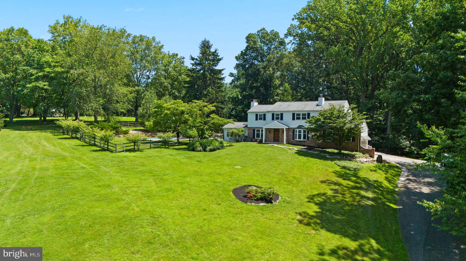 RADNOR HUNT - Residential