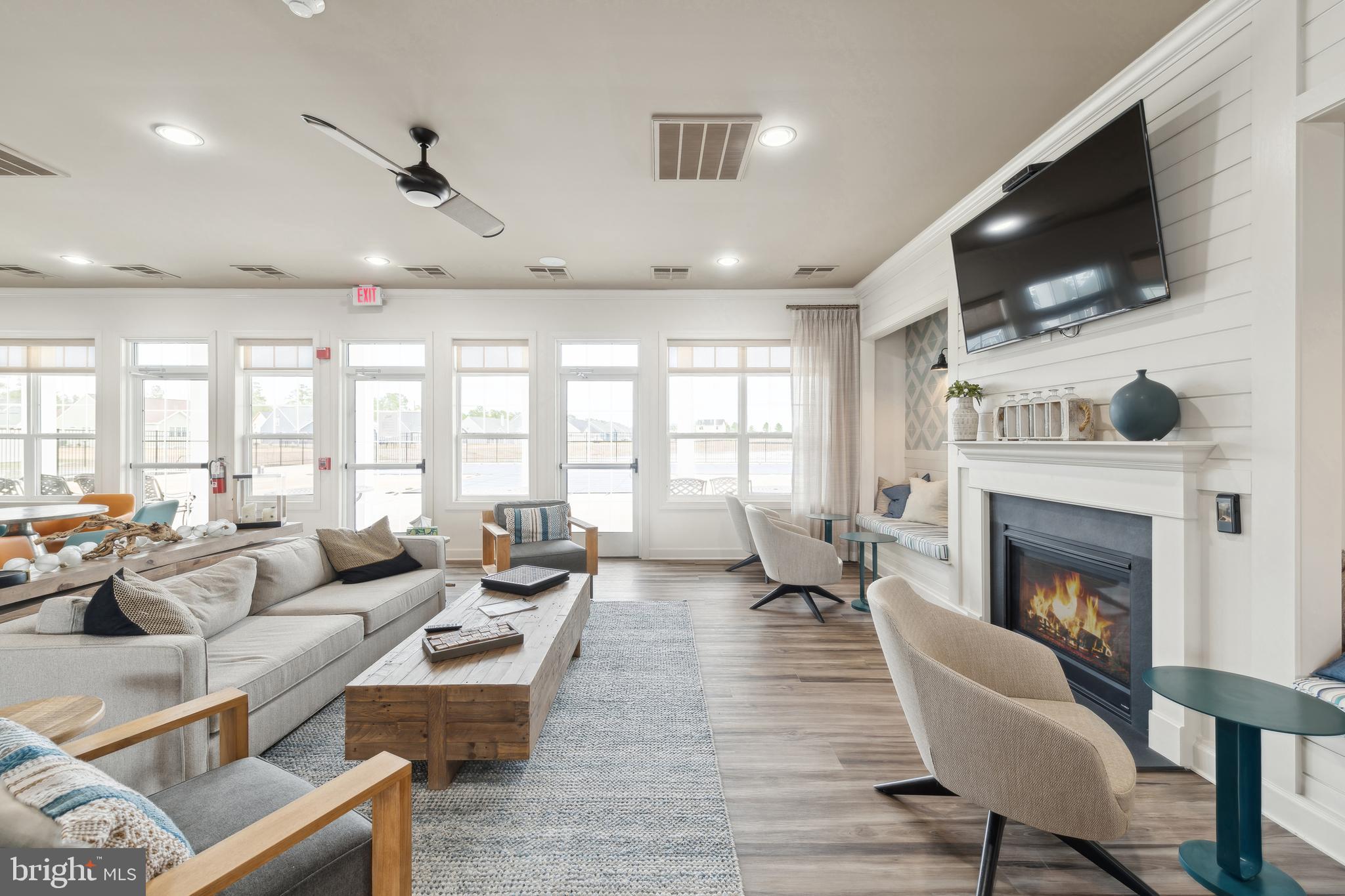LIBERTY WEST - Residential