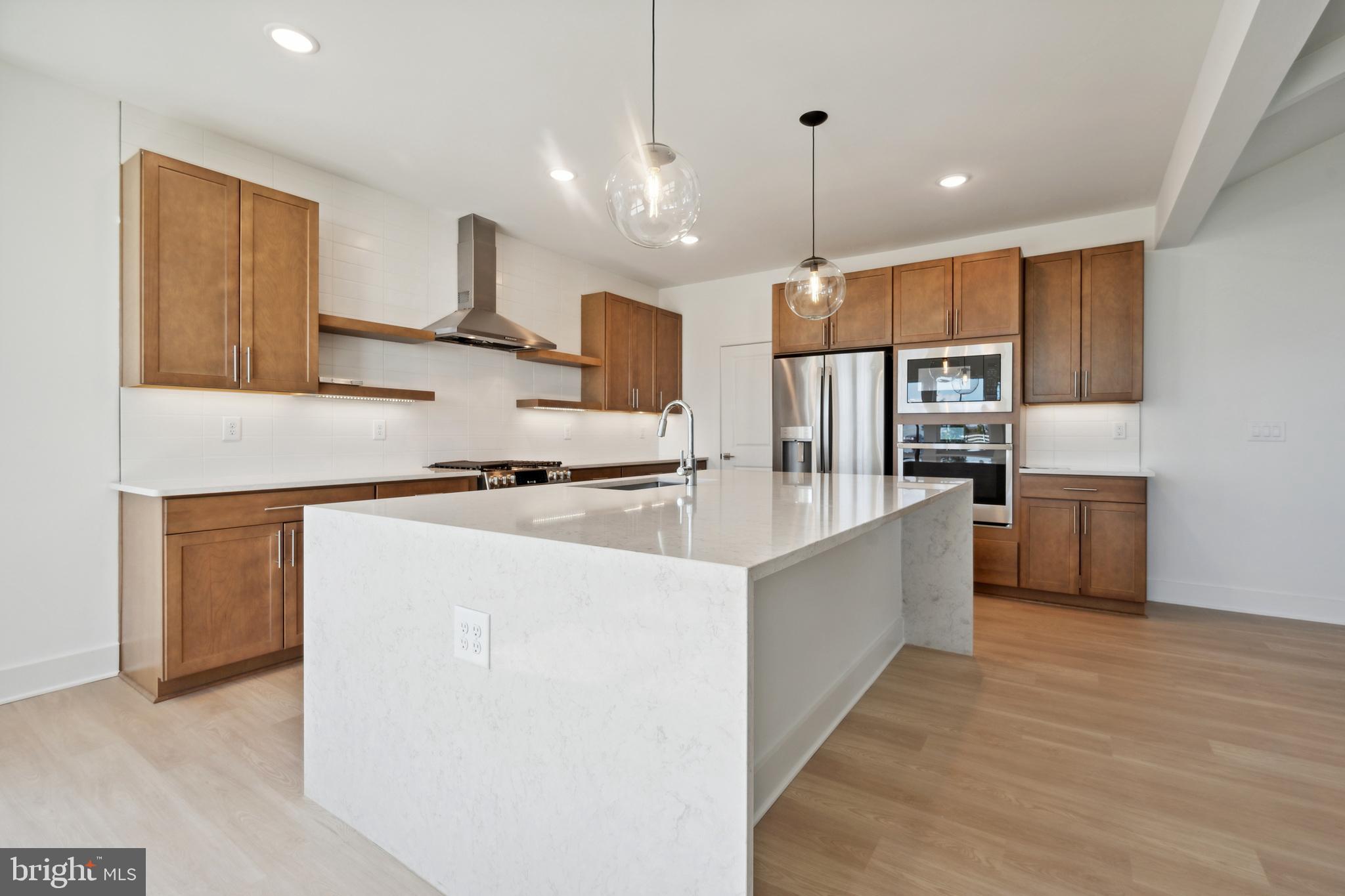 LIBERTY WEST - Residential