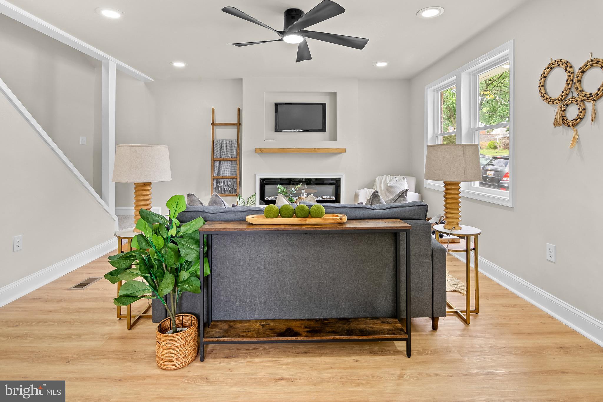 KENWOOD - Residential