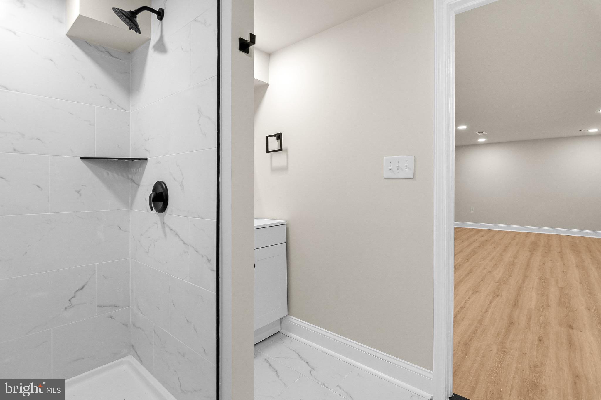 KENWOOD - Residential