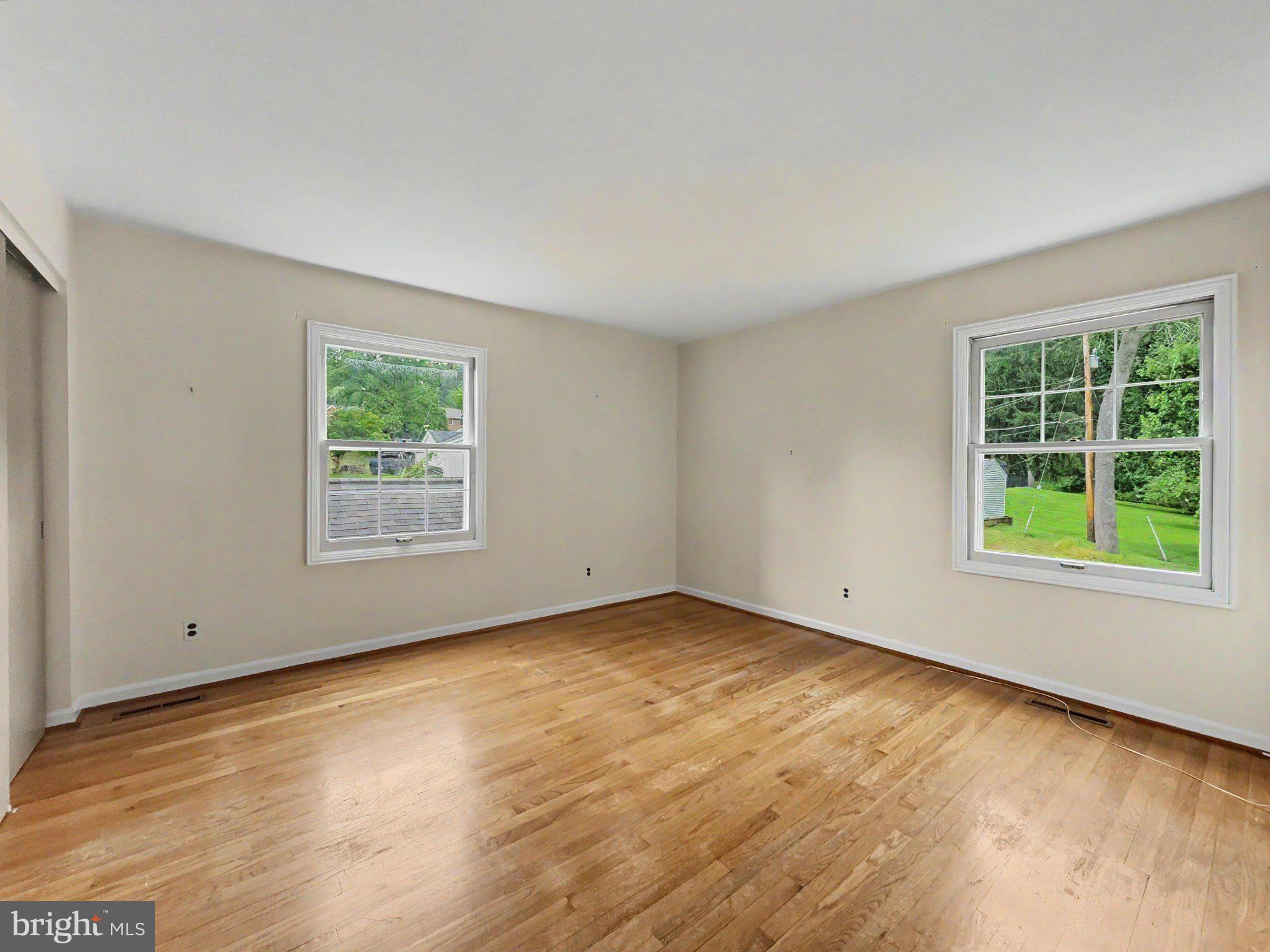 HAMPTON GARDENS - Residential