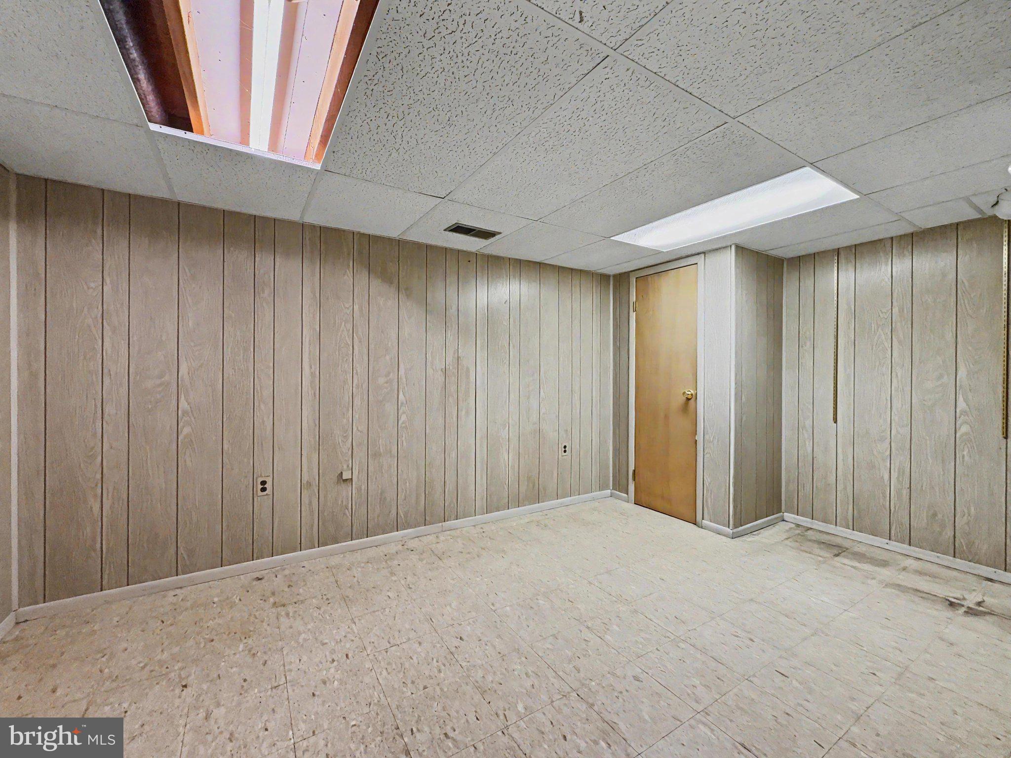 HAMPTON GARDENS - Residential