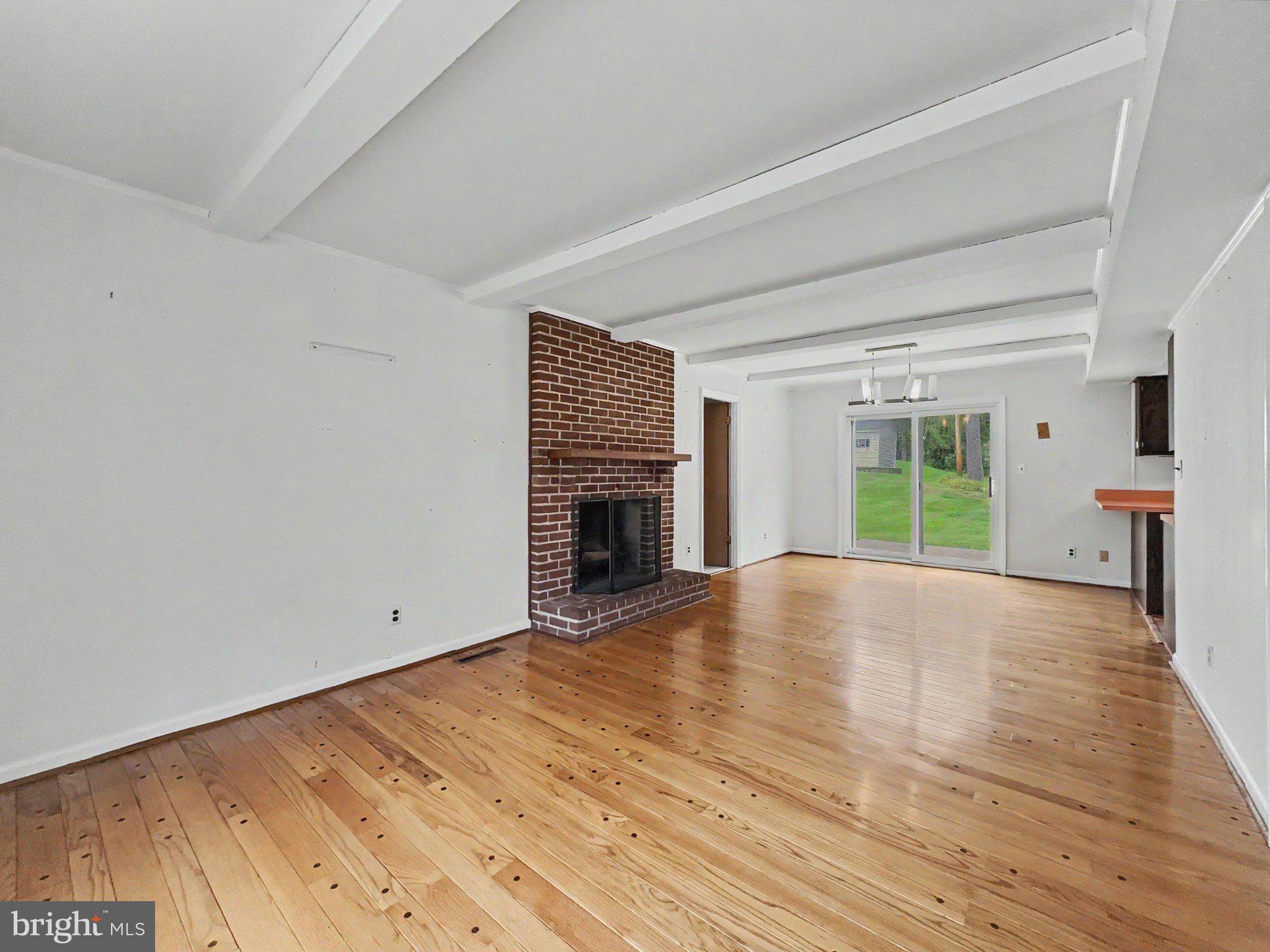 HAMPTON GARDENS - Residential