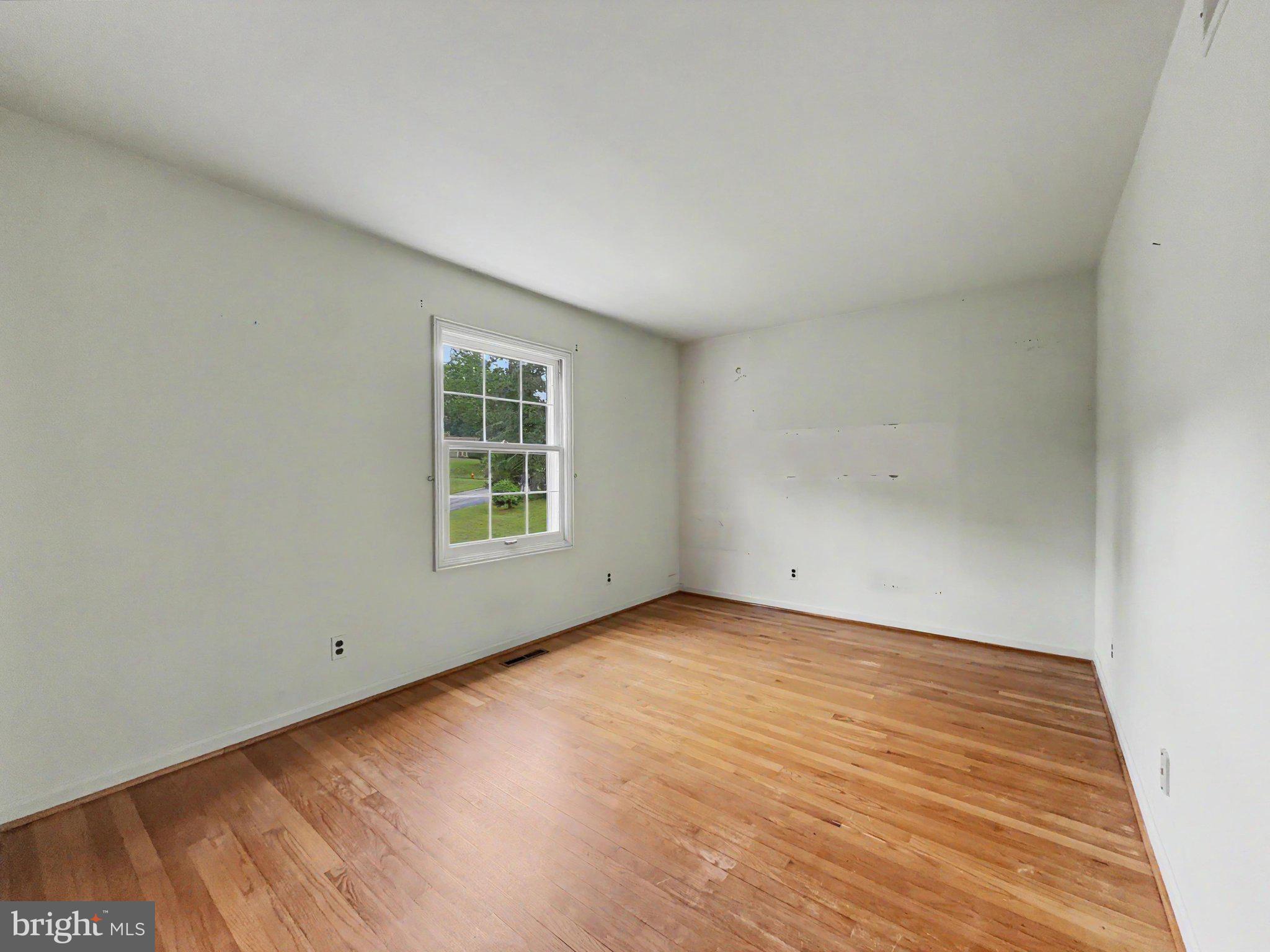 HAMPTON GARDENS - Residential