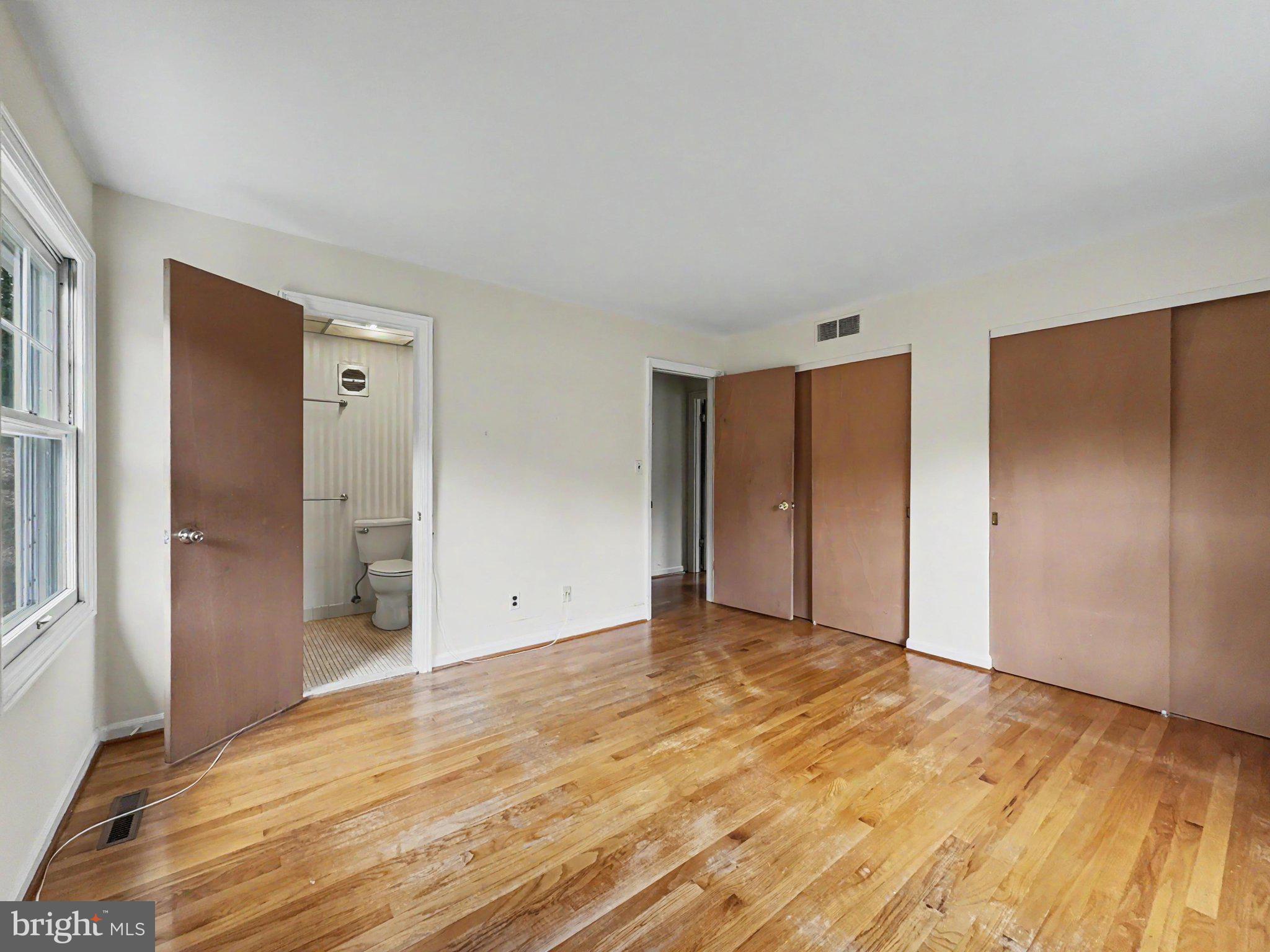 HAMPTON GARDENS - Residential