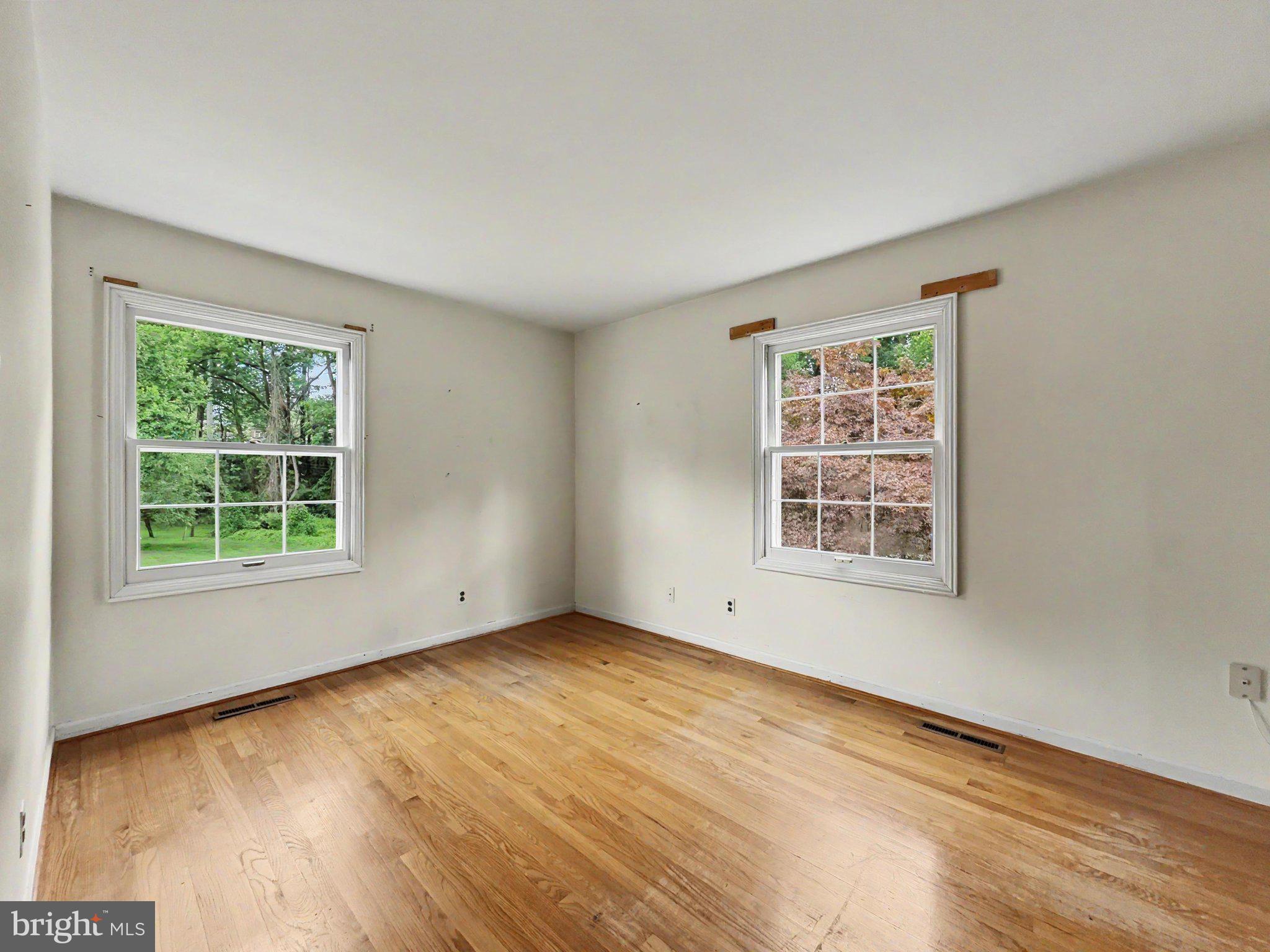 HAMPTON GARDENS - Residential