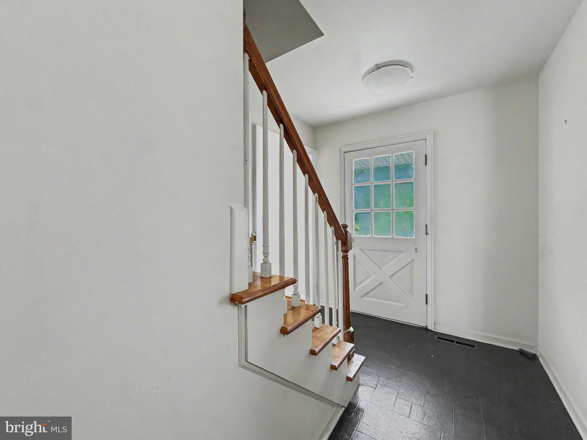 HAMPTON GARDENS - Residential