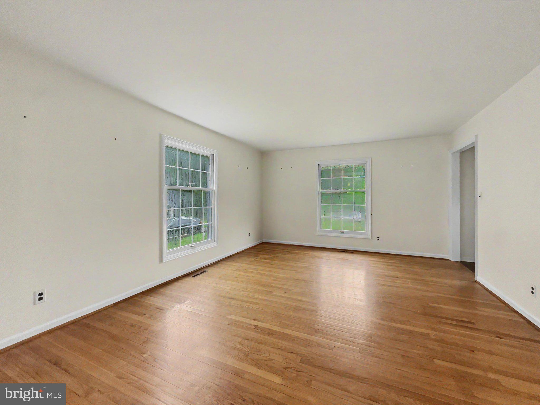 HAMPTON GARDENS - Residential