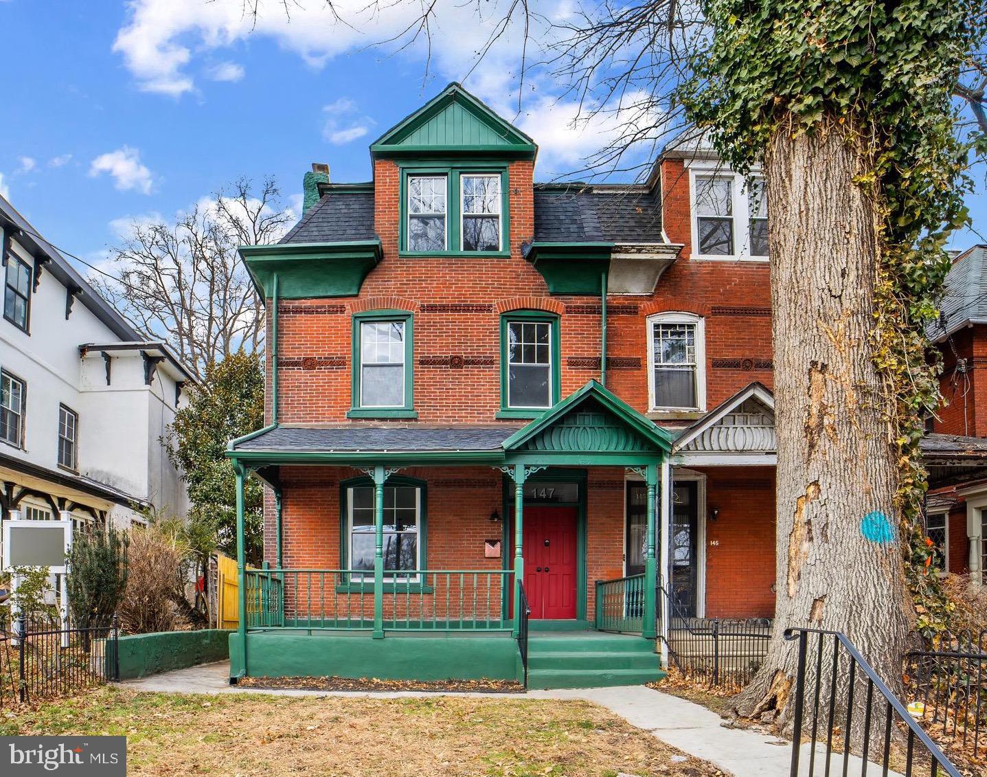 PHILADELPHIA - Residential