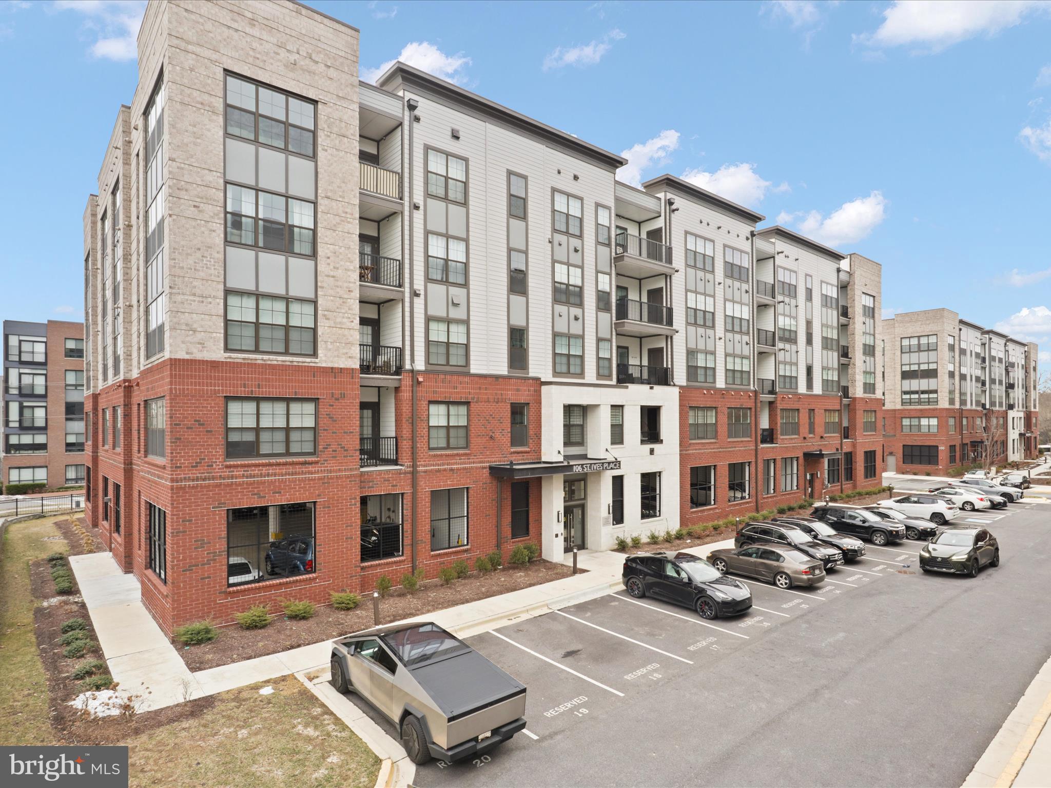 NATIONAL HARBOR - Residential
