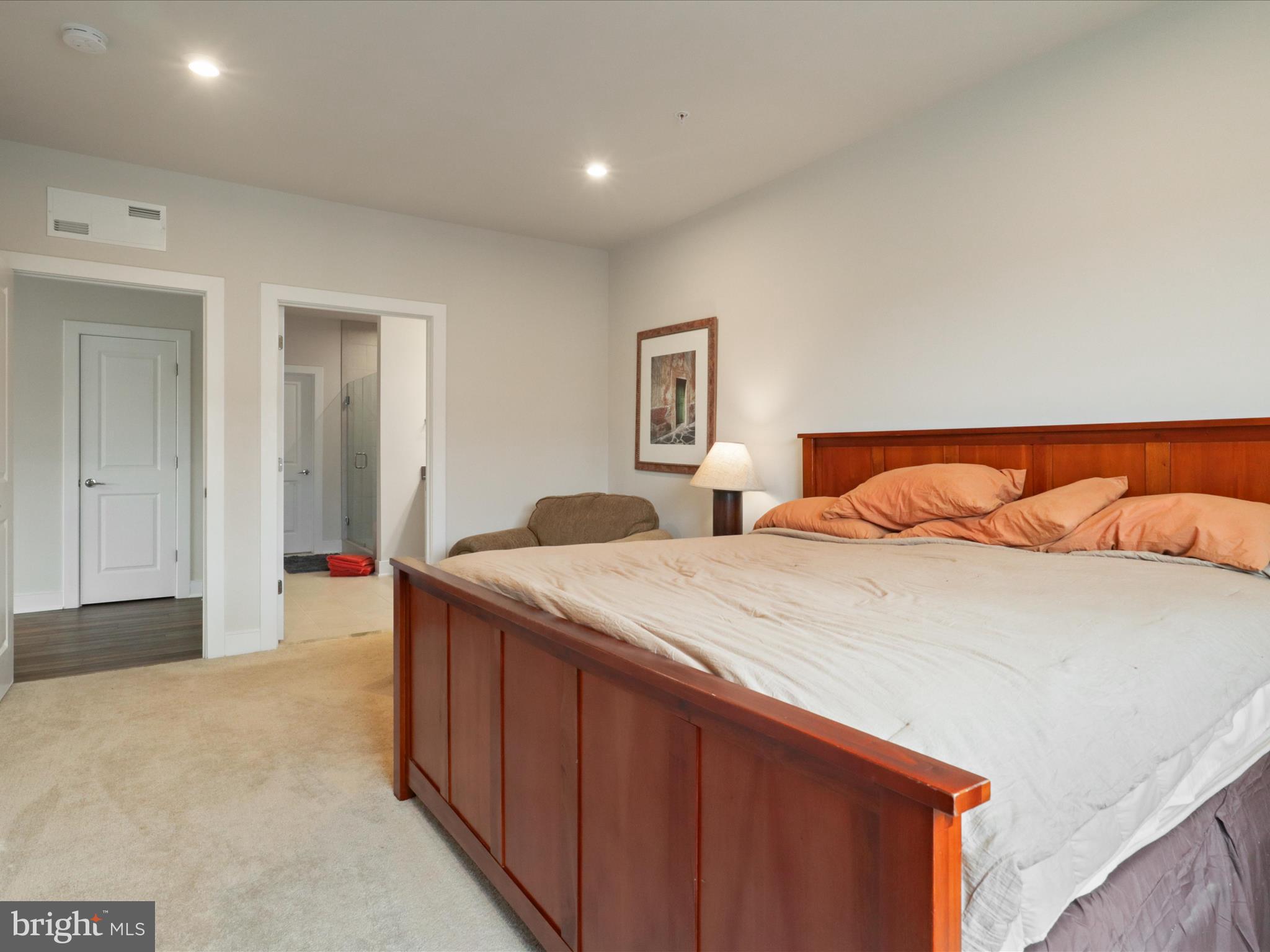 NATIONAL HARBOR - Residential
