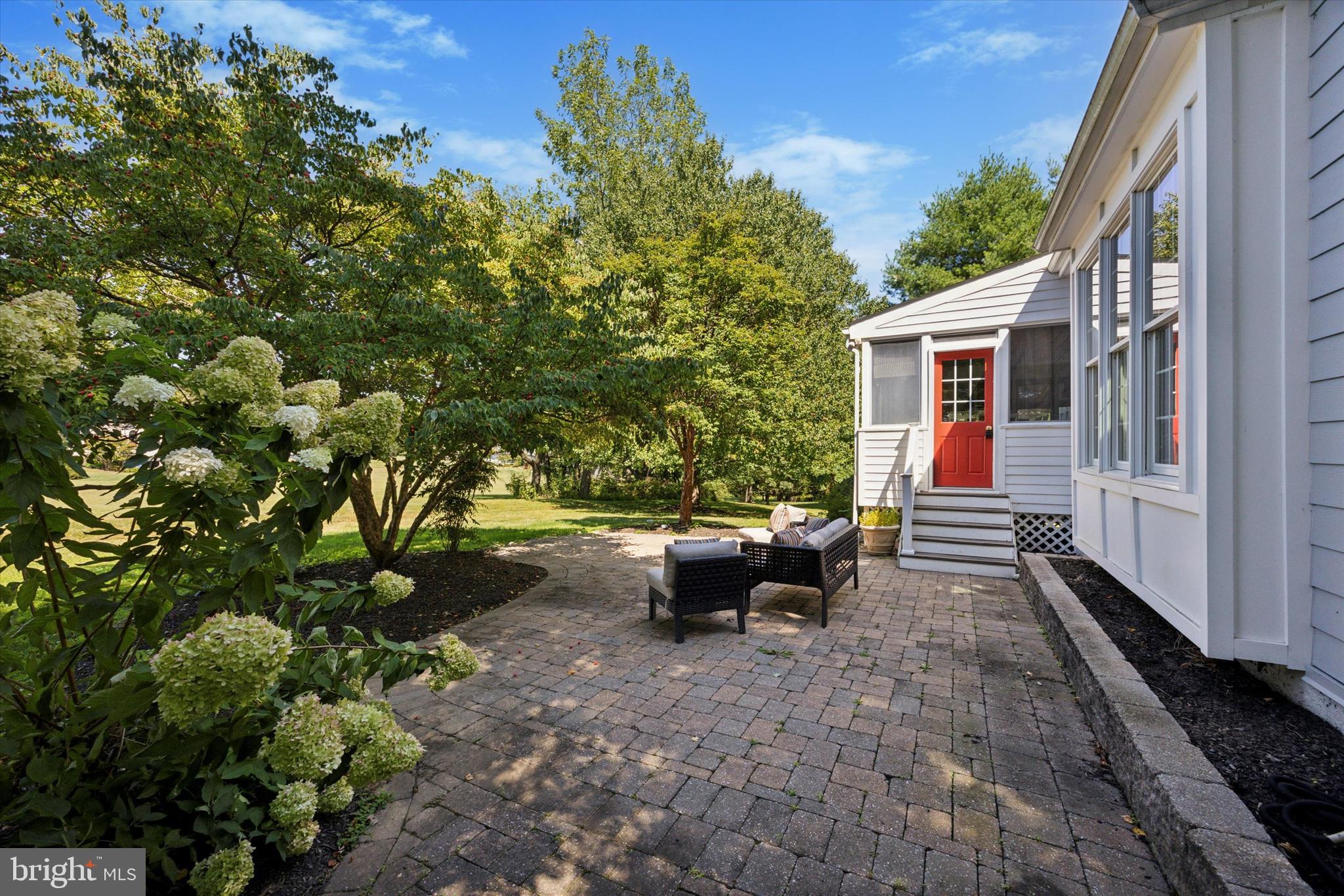 HAMILTON PLACE - Residential