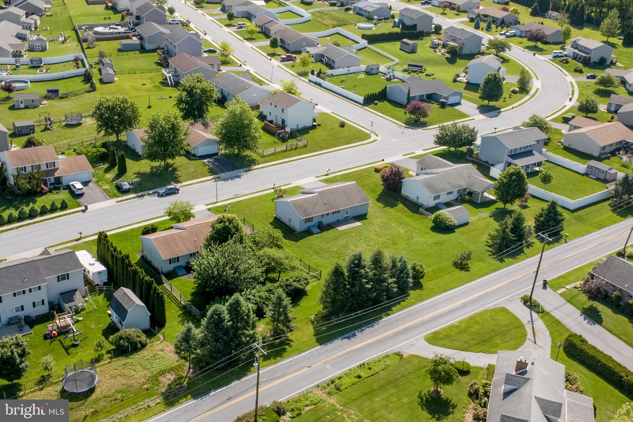 NEWBURG VILLAGE - Residential