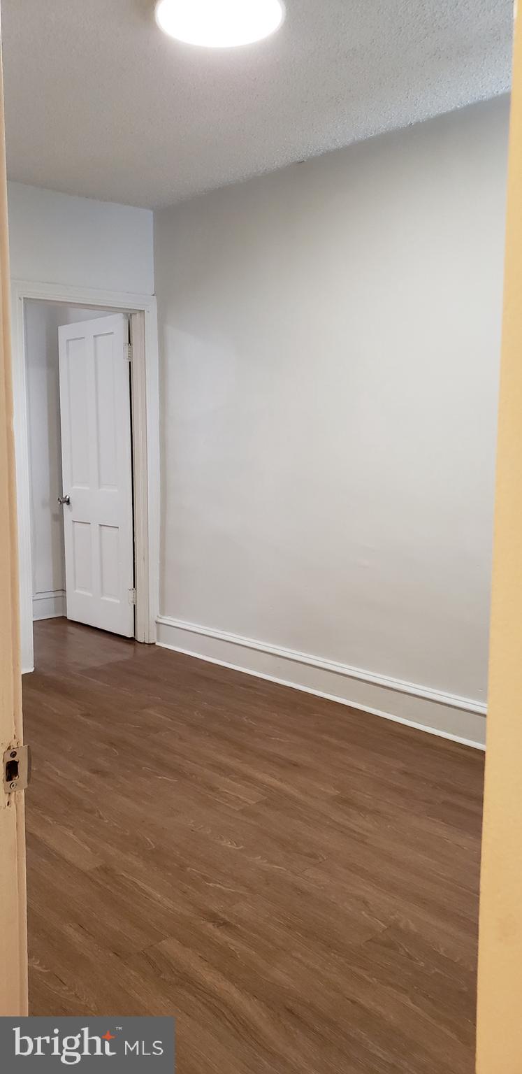 KENSINGTON - Residential
