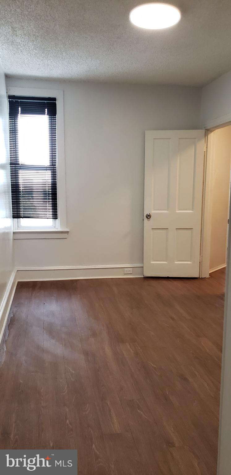 KENSINGTON - Residential