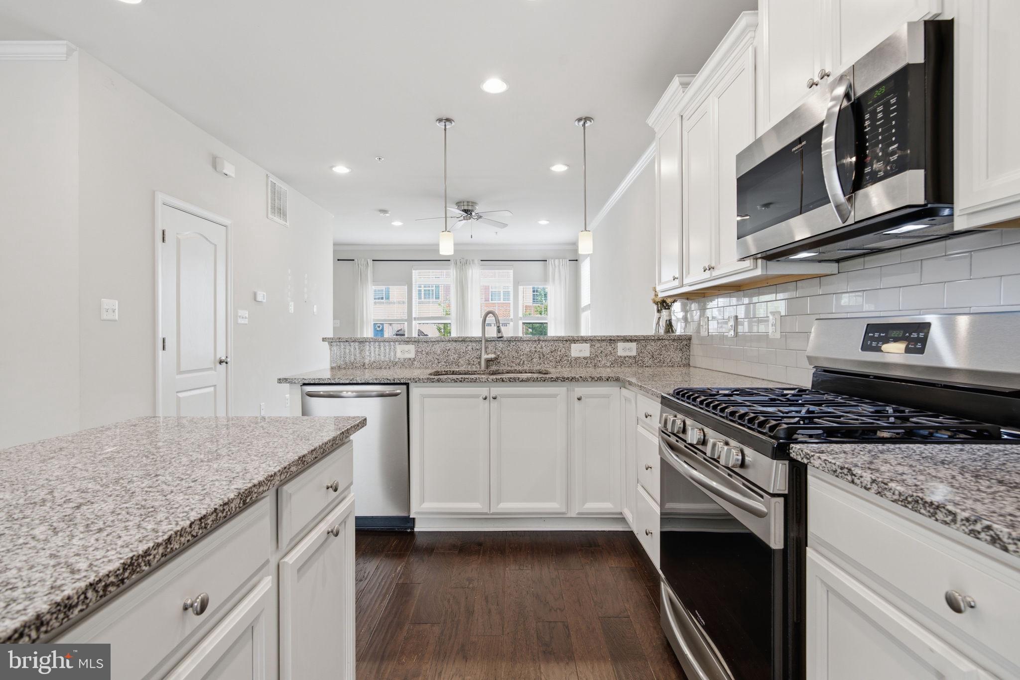 DORCHESTER VIEW - Residential
