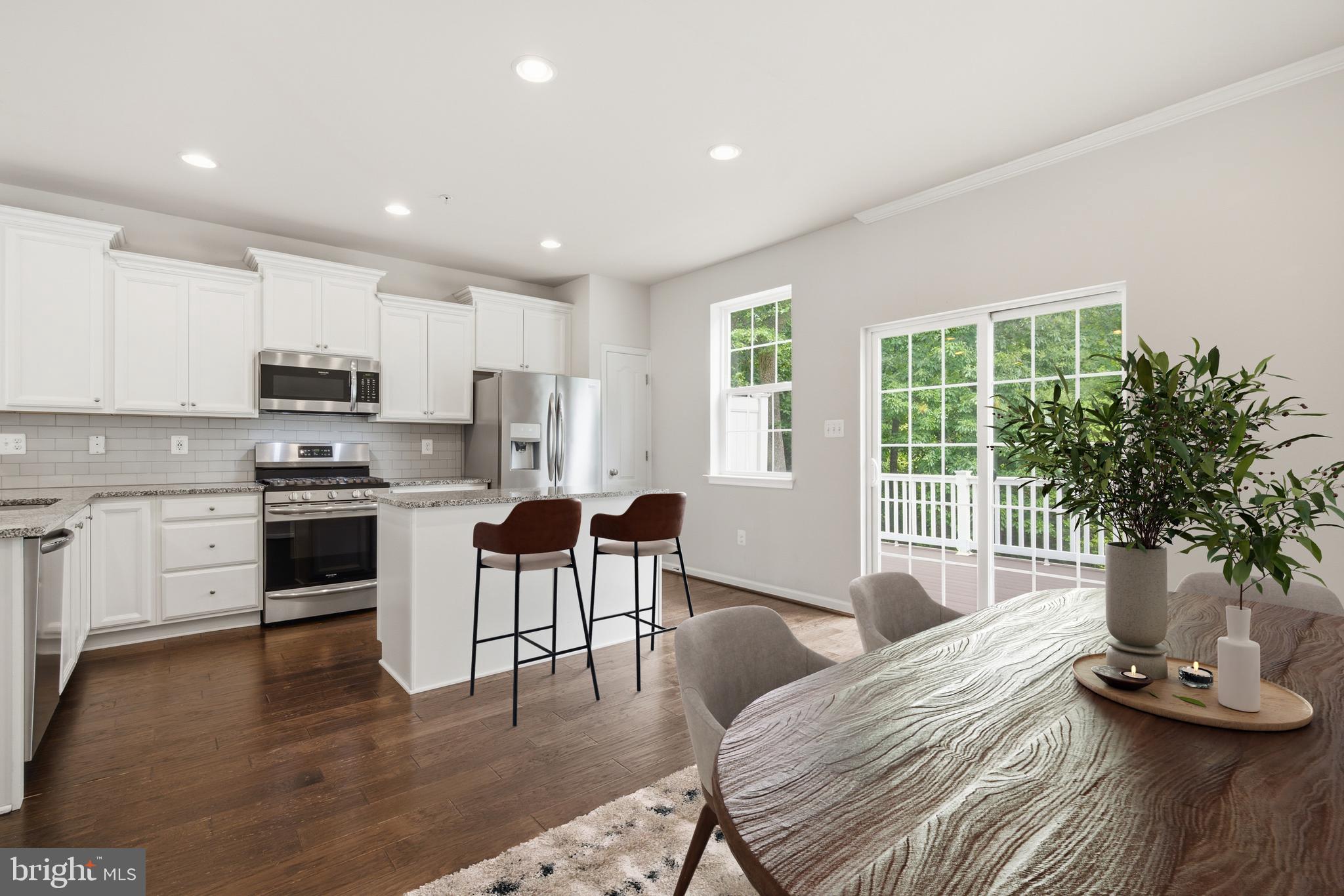 DORCHESTER VIEW - Residential