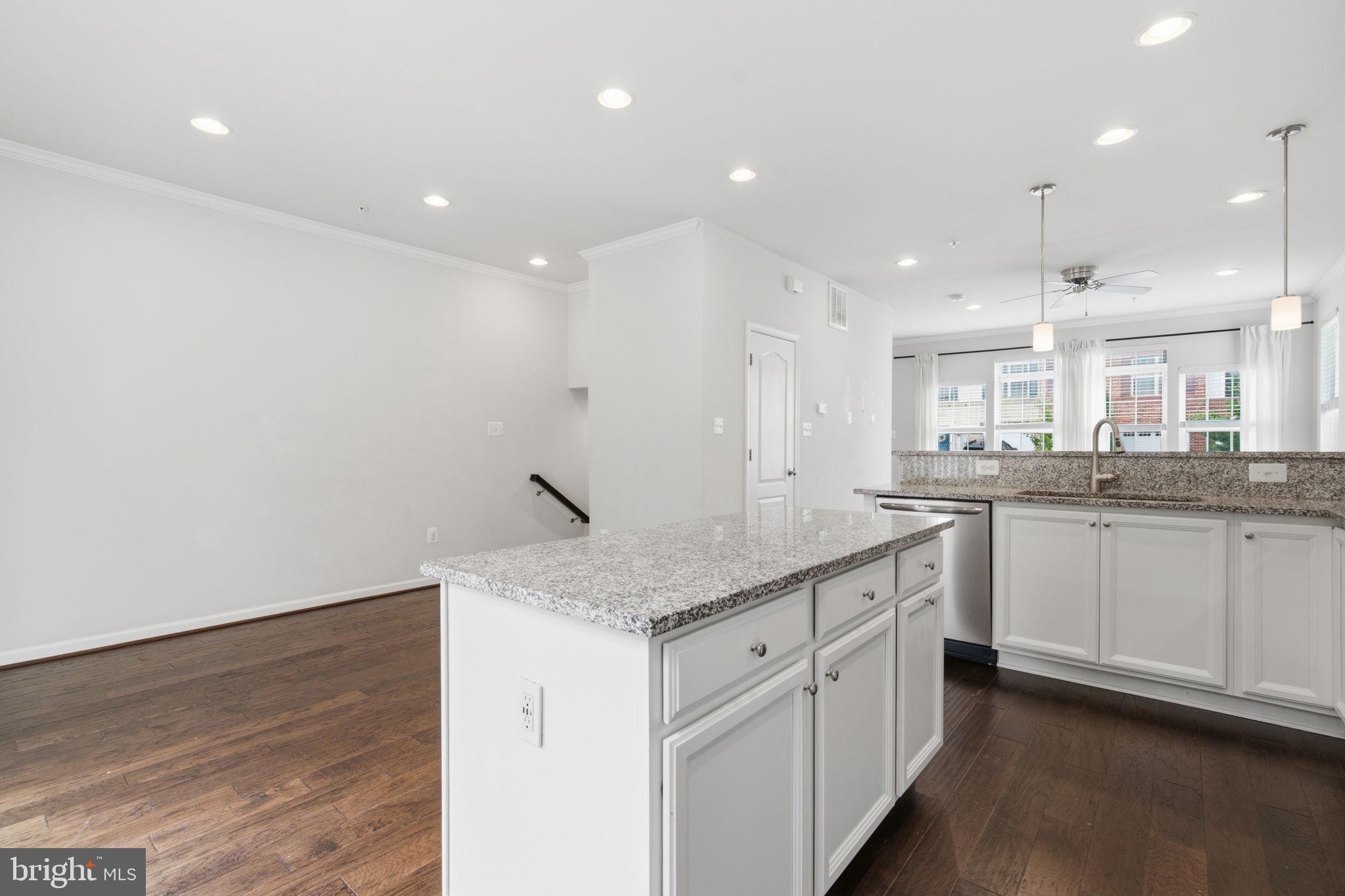 DORCHESTER VIEW - Residential