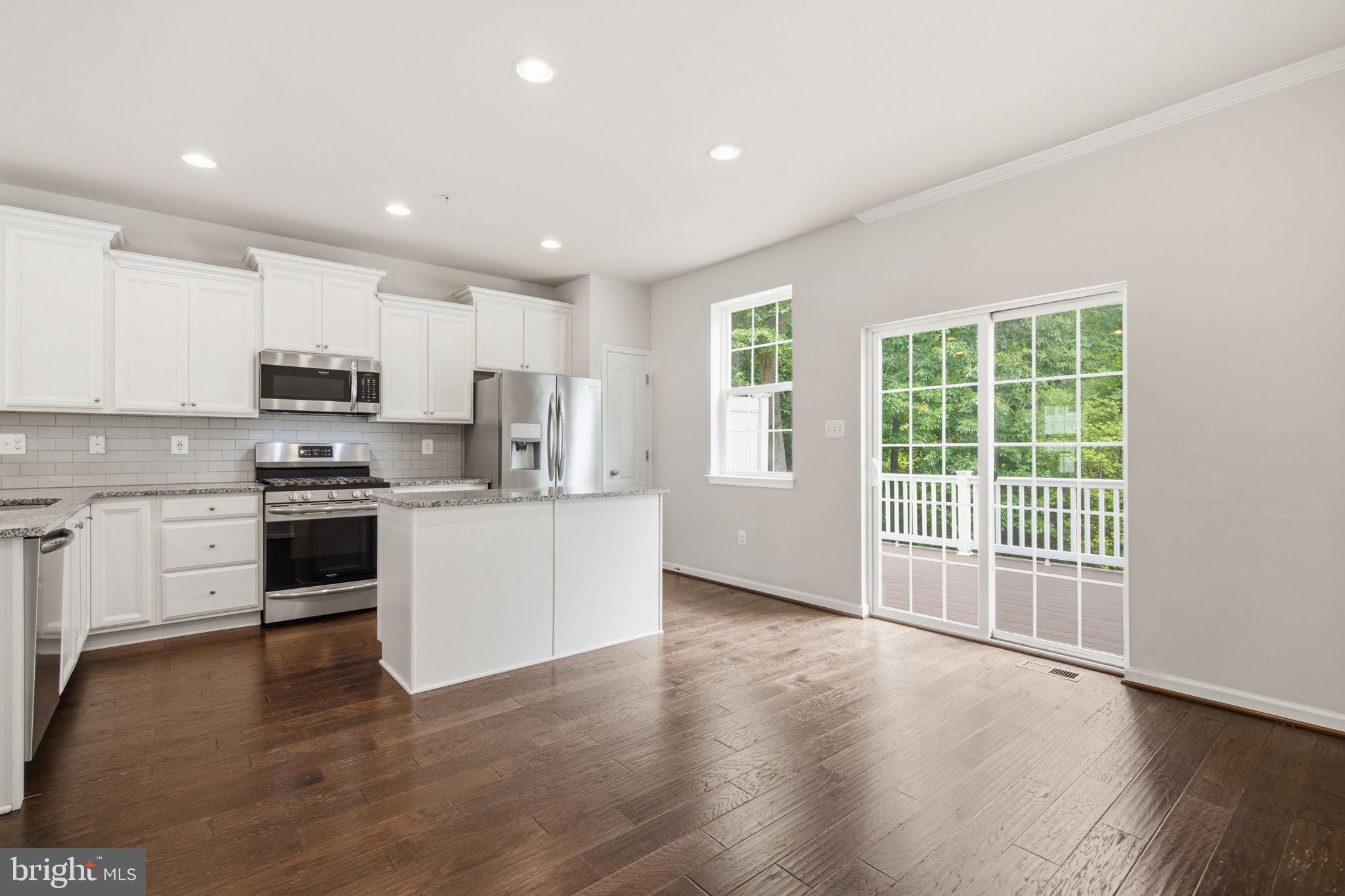 DORCHESTER VIEW - Residential